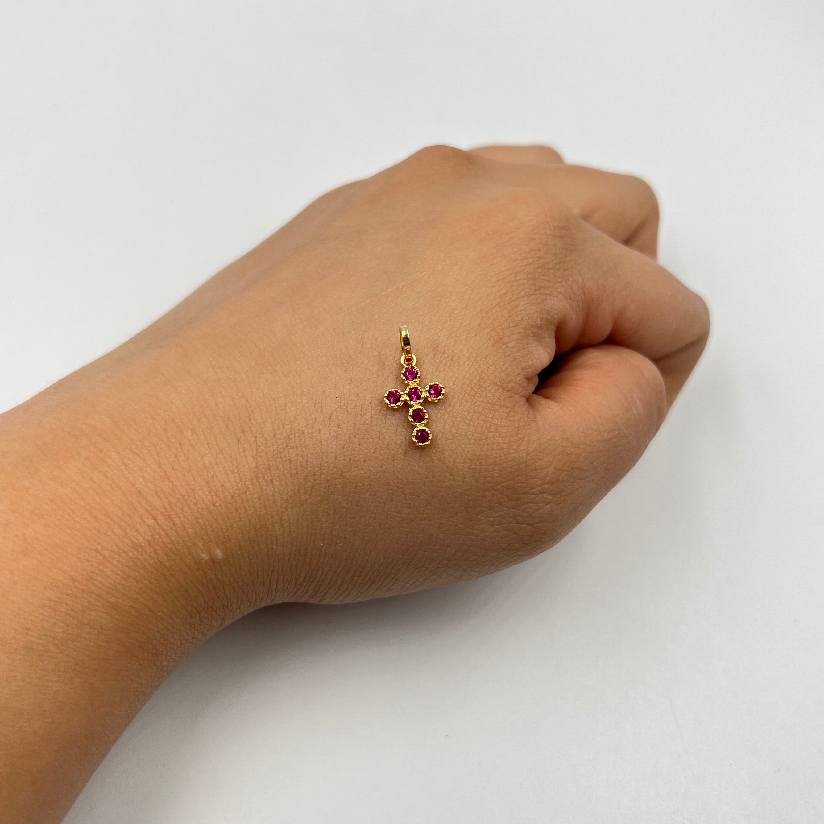 DIJE CRUZ CASTING FUCSIA  ORO AMARILLO 18K +1 / 0,7 GR / 3 MM / 1,4 CM