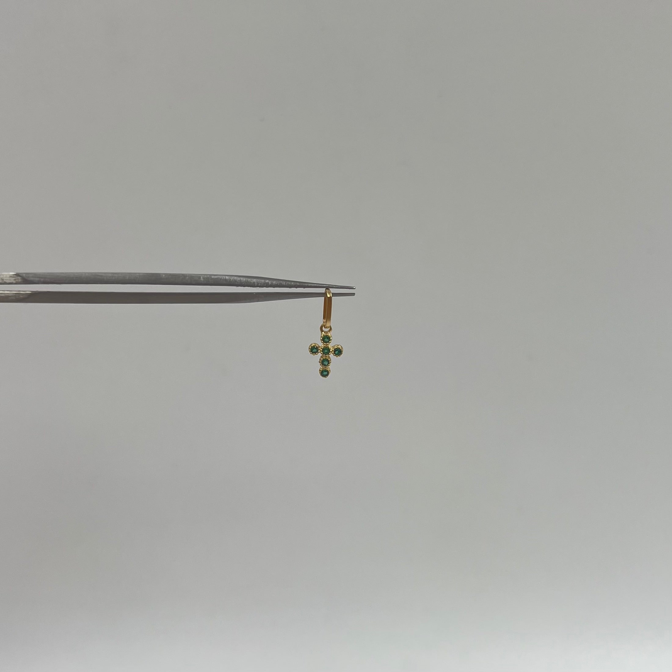 DIJE CRUZ MINI CIRCULAR CASTING VERDE  ORO AMARILLO 18K +1 / 0,34 GR / 2 MM / 0,9 CM