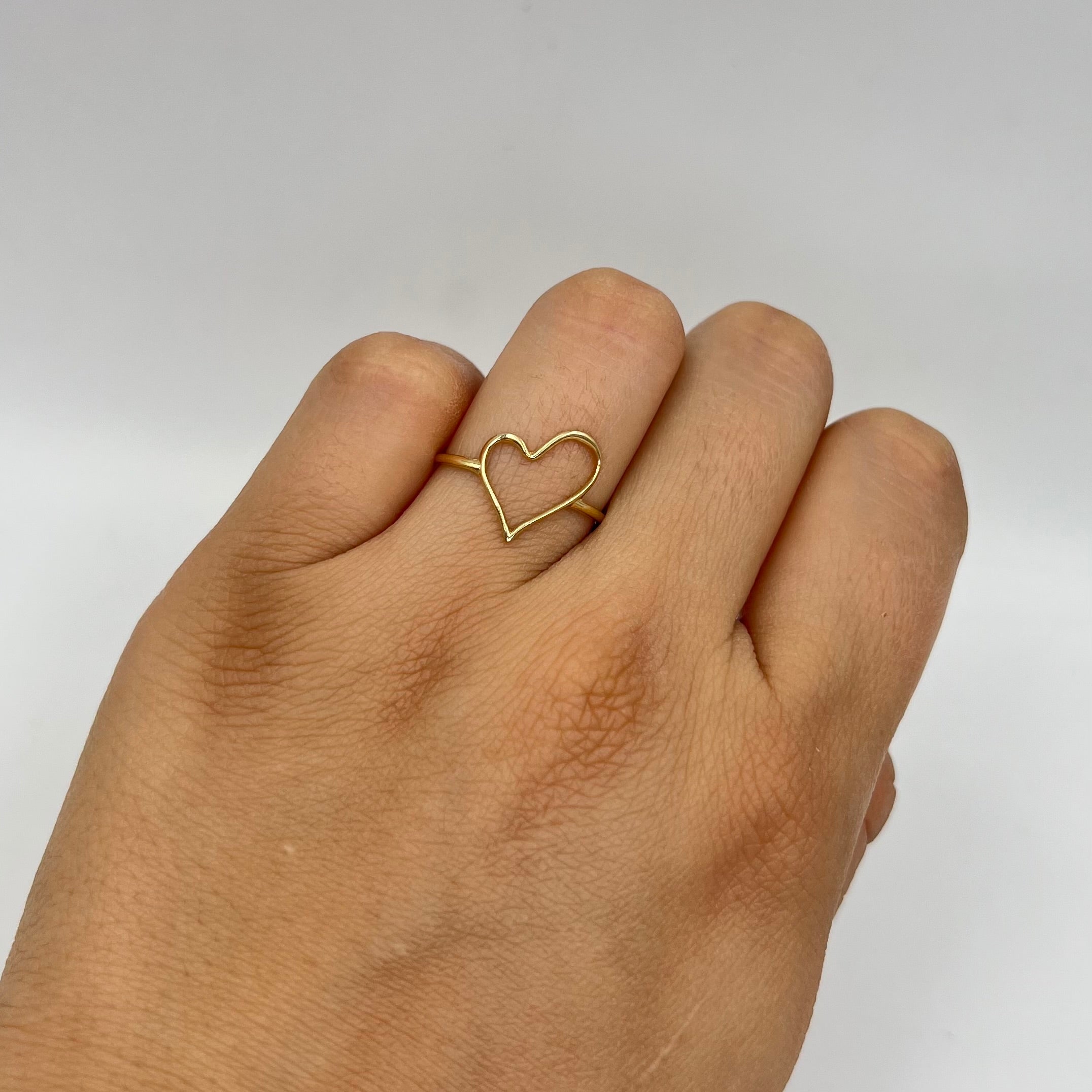 ANILLO CORAZON ORO AMARILLO 18K / TALLA 6 / 0,90 GR / 1,1 MM