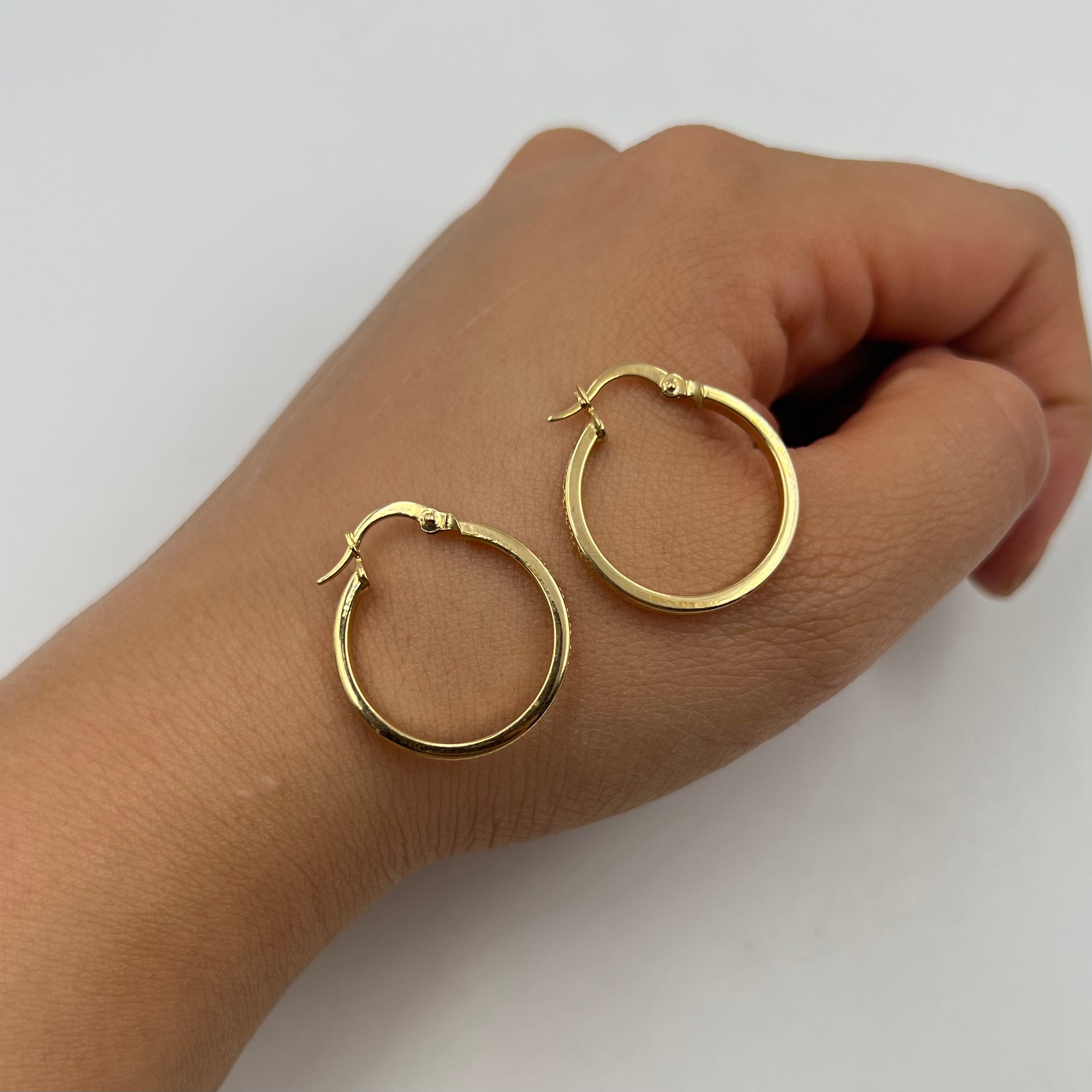 CANDONGA MATIZADA ORO AMARILLO 18K 1,53 GR / 2,5 CM