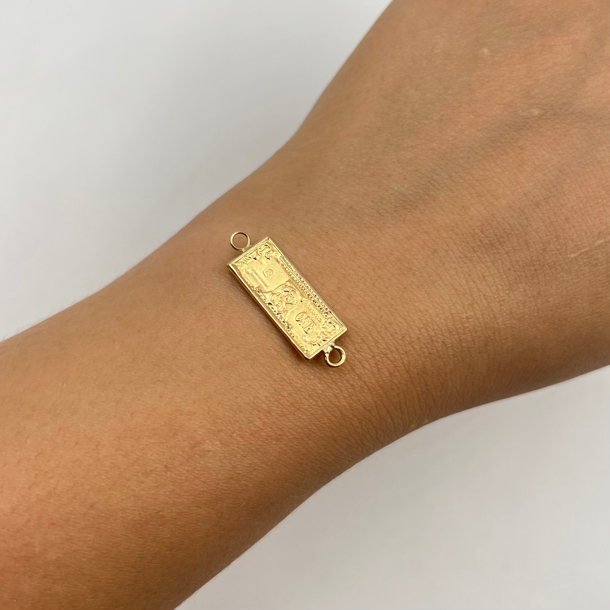 HERRAJE DOLAR MATIZADO  ORO AMARILLO 18K 1,43 GR / 2,7 CM