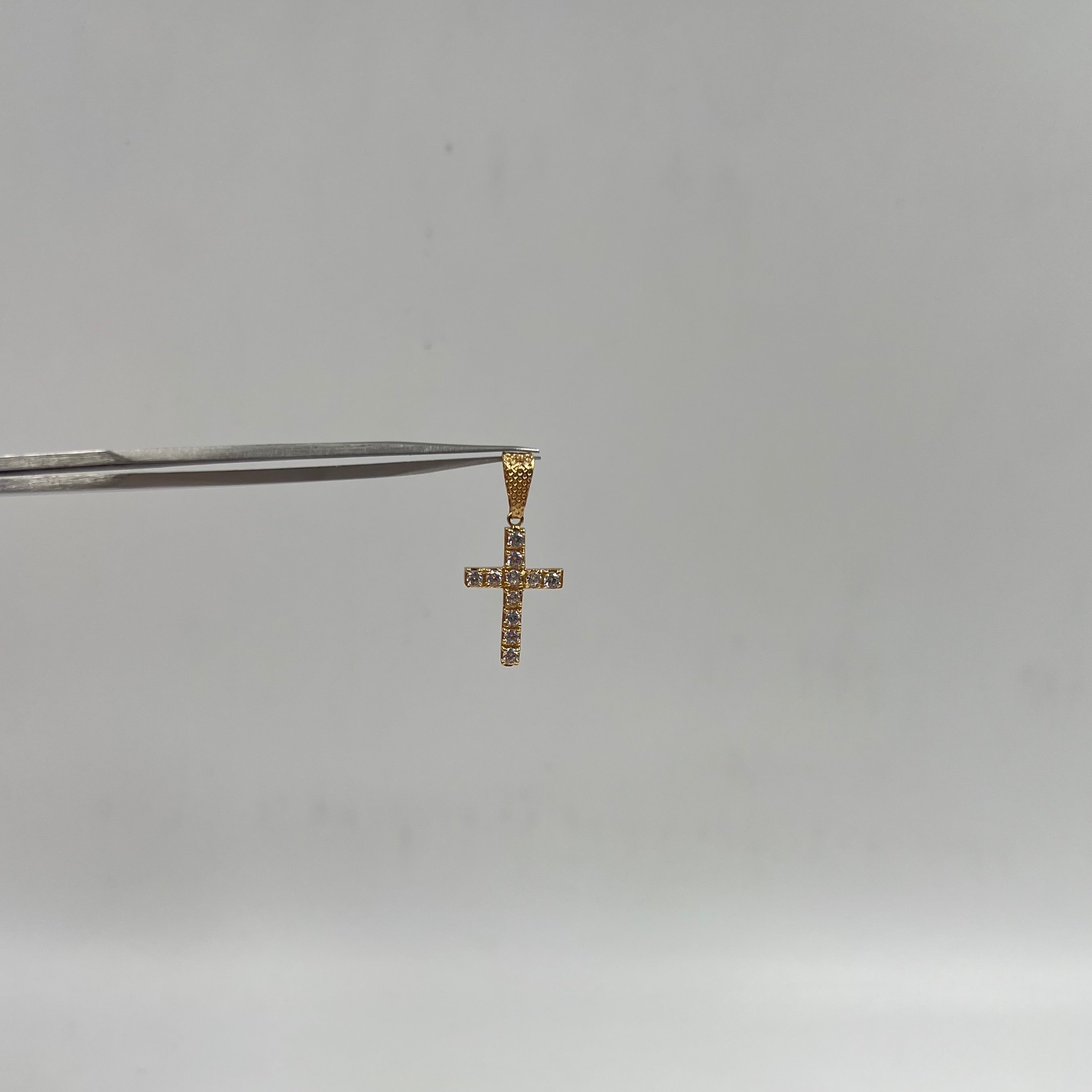 DIJE CRUZ CIRCONES BLANCOS  ORO AMARILLO 18K 1,17 GR / 2,6 MM / 2 CM