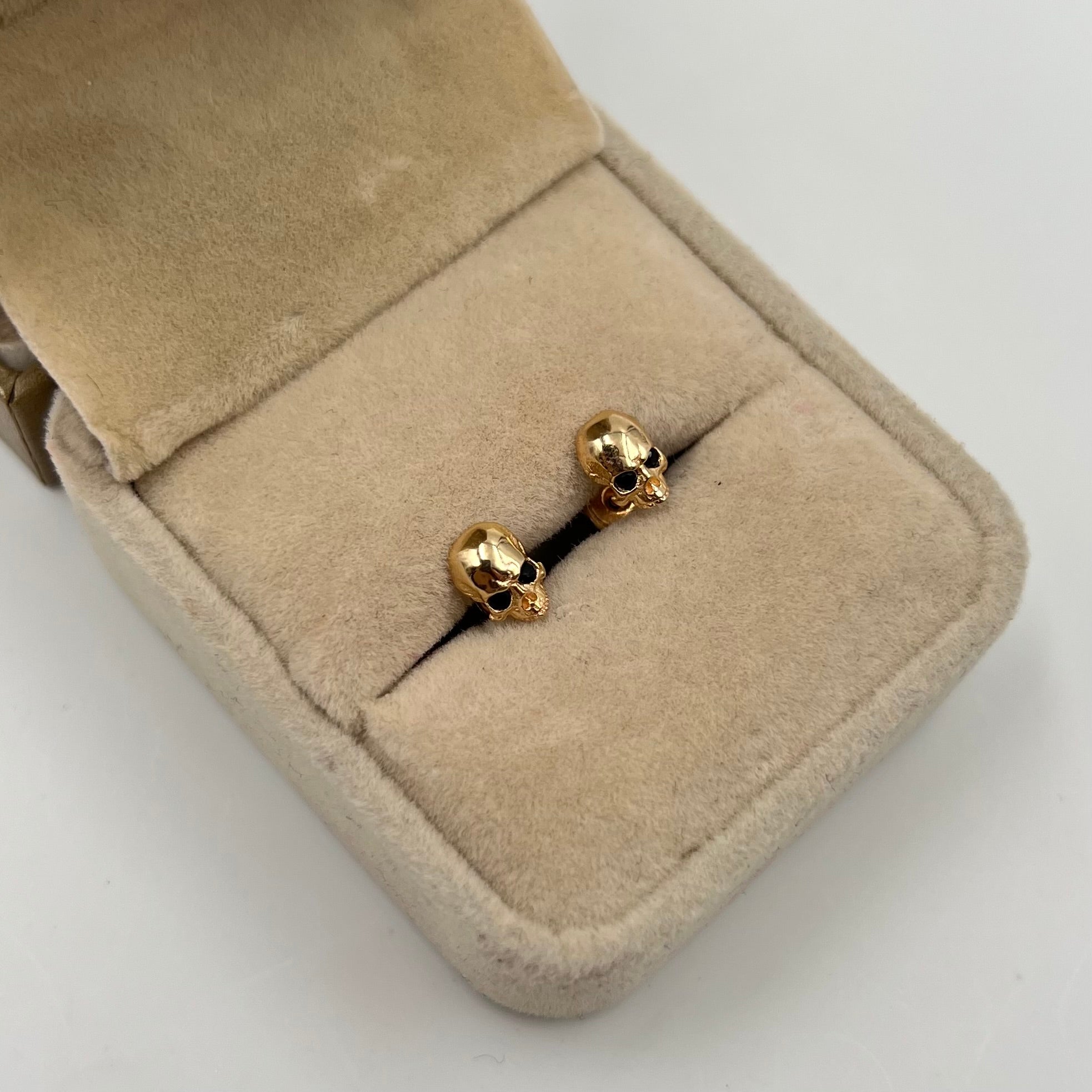 TOPOS CALAVERA  ORO AMARILLO 18K 1,35 GR / 6 MM
