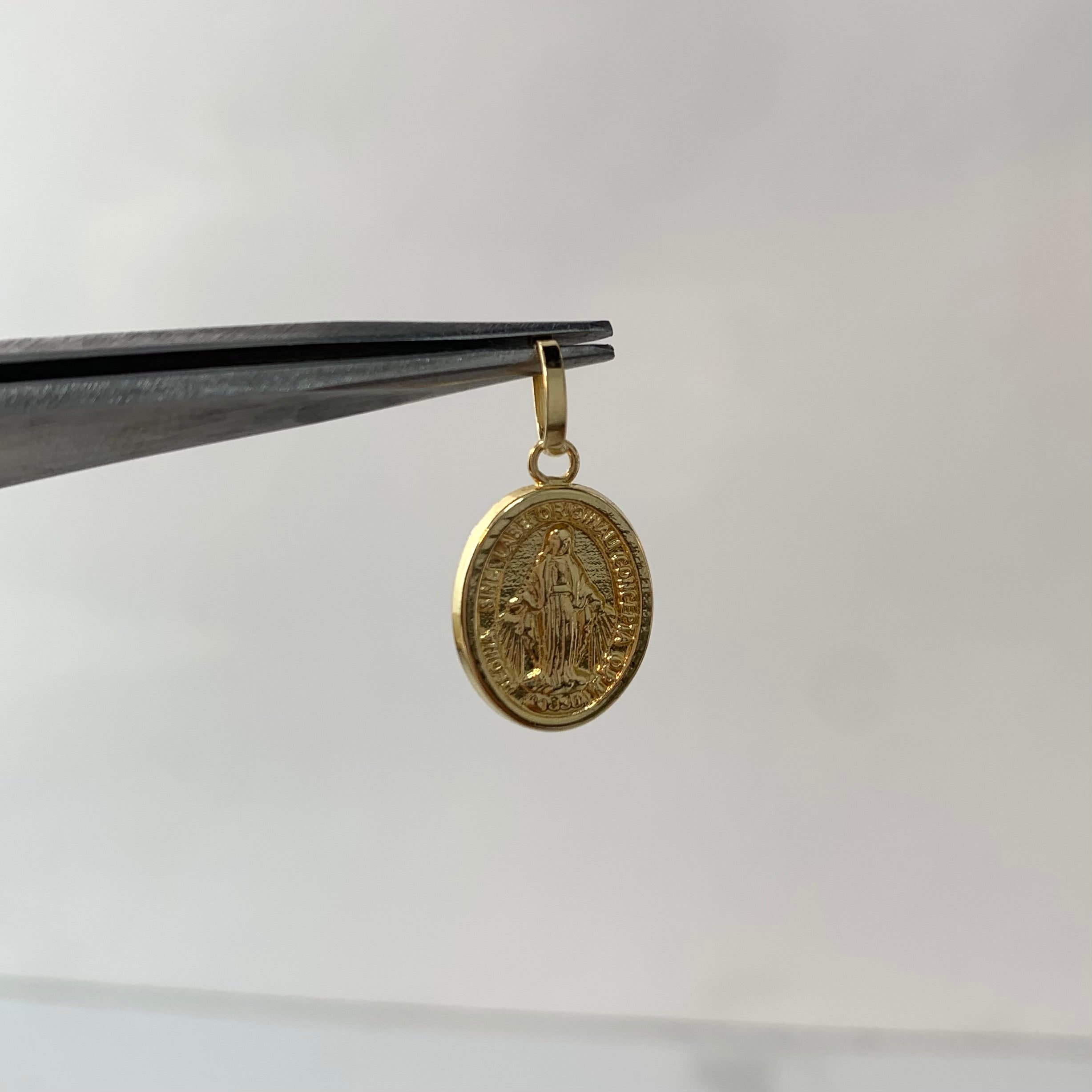 DIJE VIRGEN MILAGROSA ORO AMARILLO 18K 1 GR / 1,1 MM / 1,6 CM