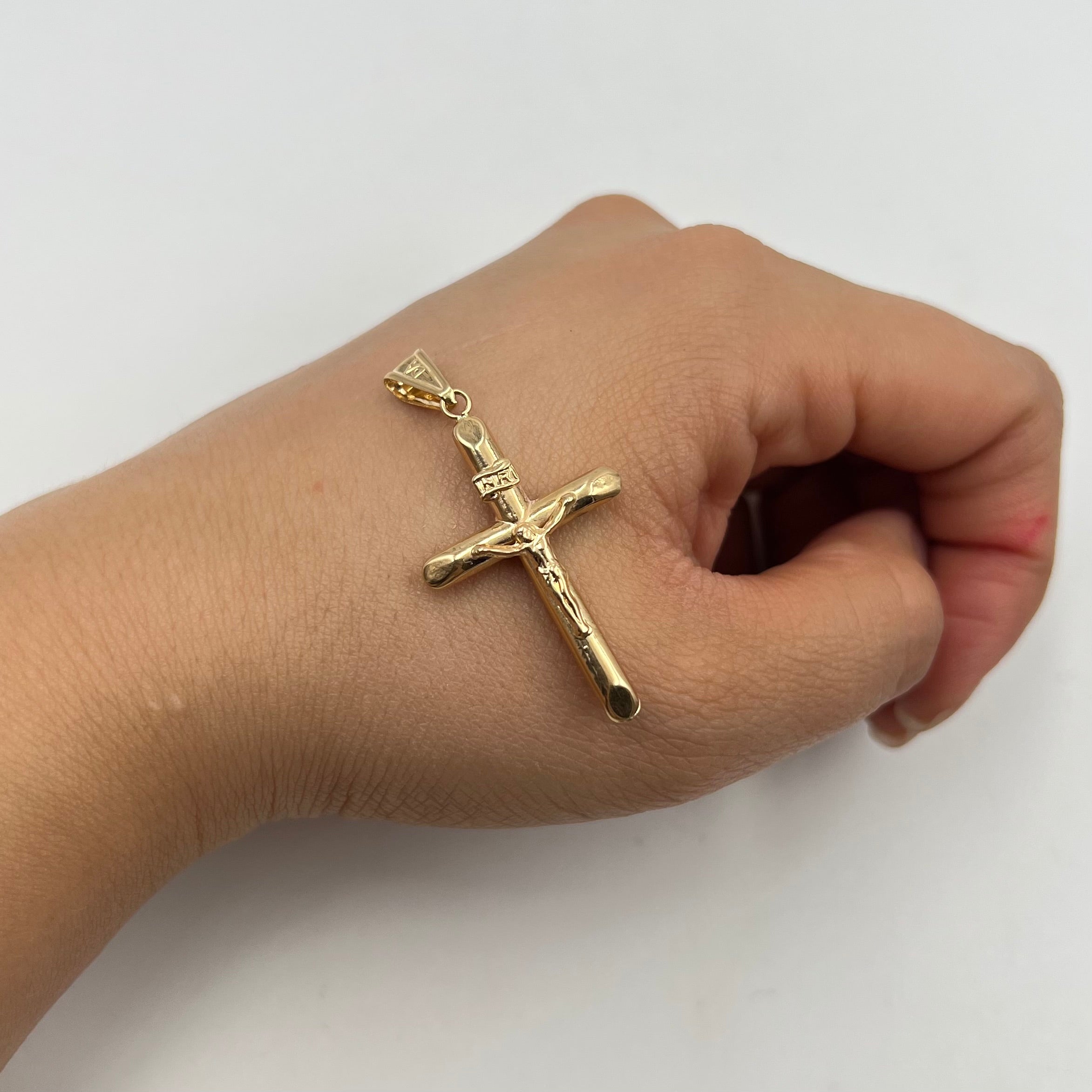 DIJE CRISTO  ORO AMARILLO 18K 1,85 GR / 3 MM / 3,6 CM