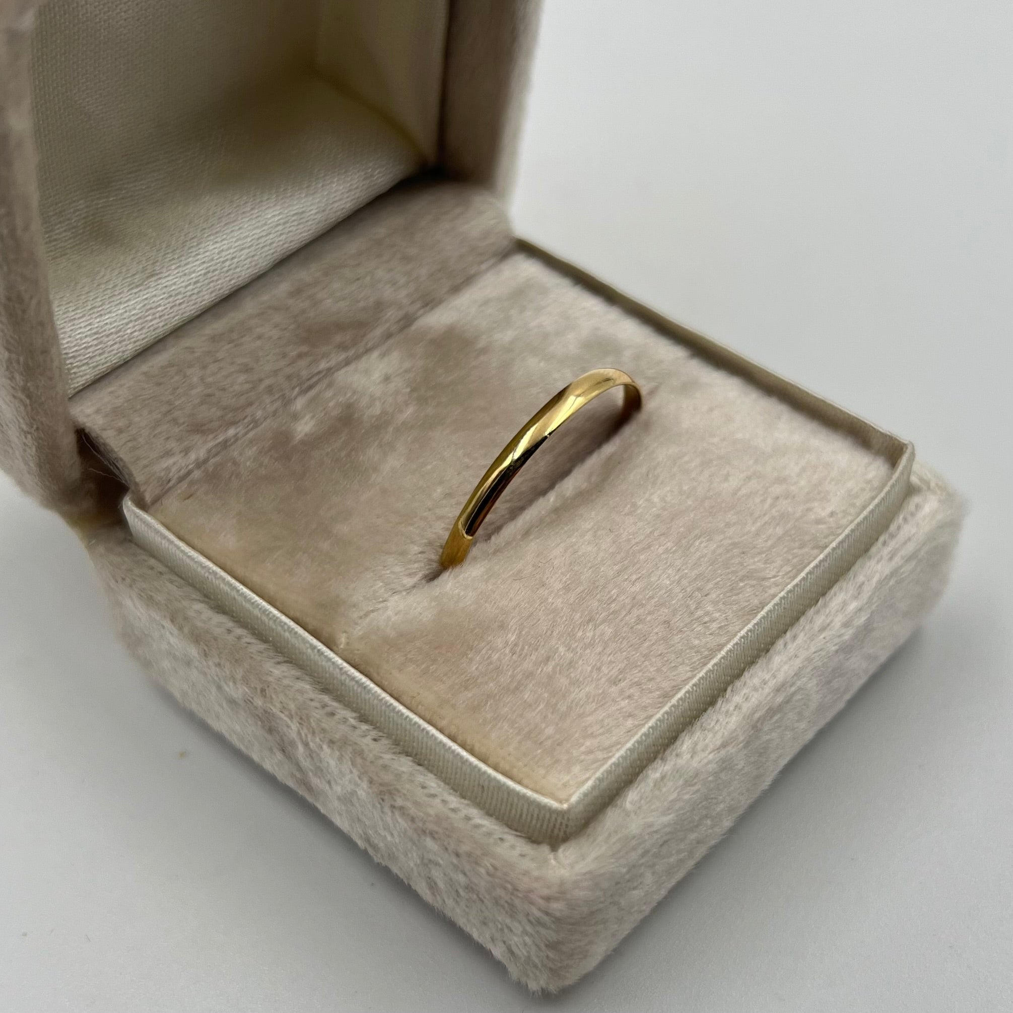 ANILLO ARGOLLA LISA  ORO AMARILLO 18K / TALLA 12/5 / 1,14 GR / 2 MM