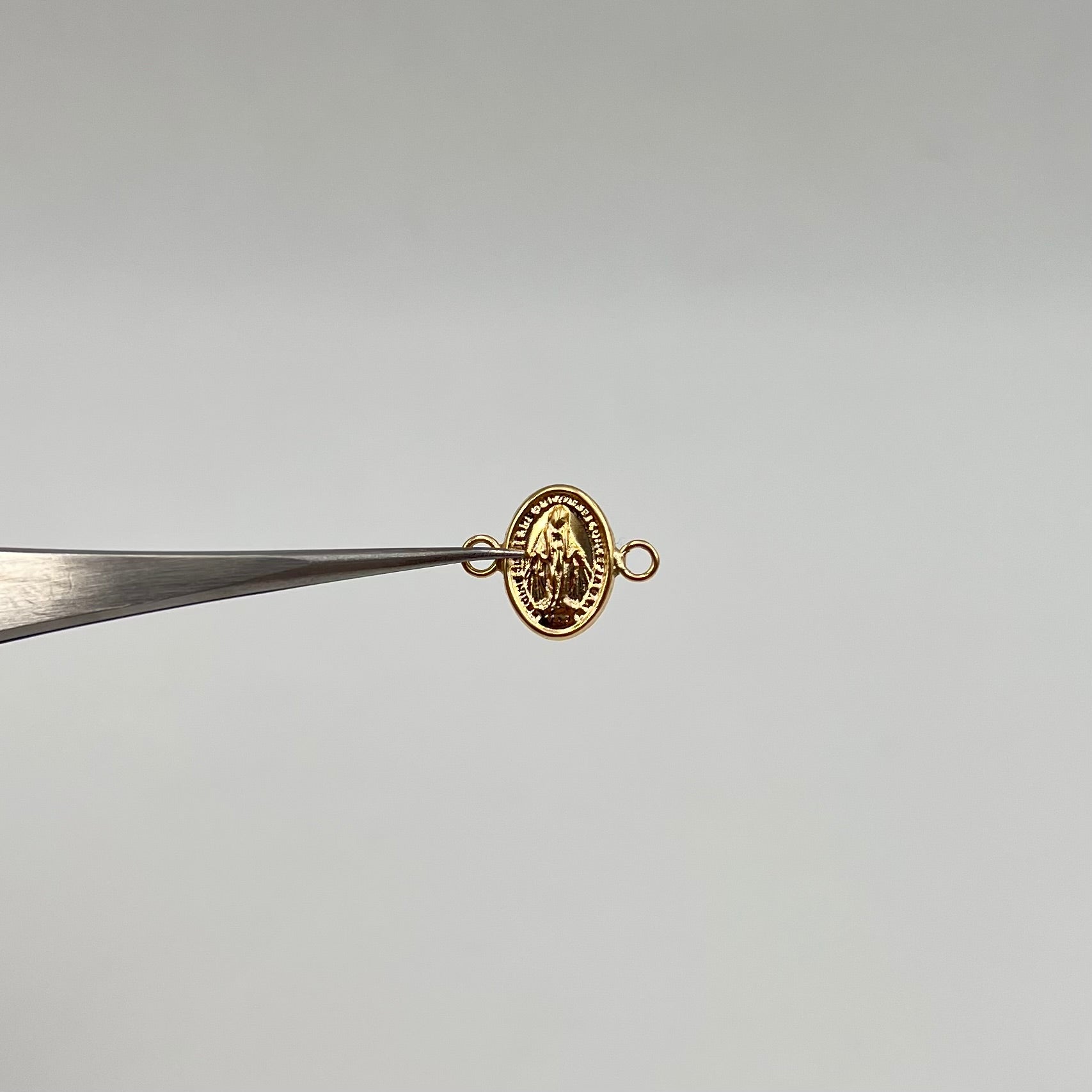 HERRAJE VIRGEN DE LA MILAGROSA  ORO AMARILLO 18K 0,48 GR / 1,4 CM
