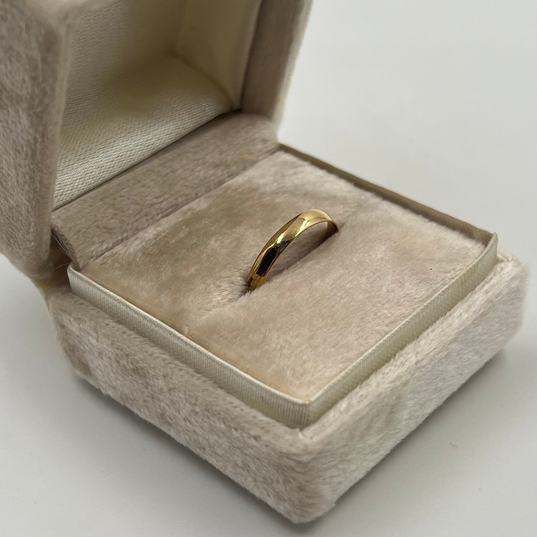 ANILLO ARGOLLA LISA  ORO AMARILLO 18K / TALLA 5/5 / 1,06 GR / 2,6 MM