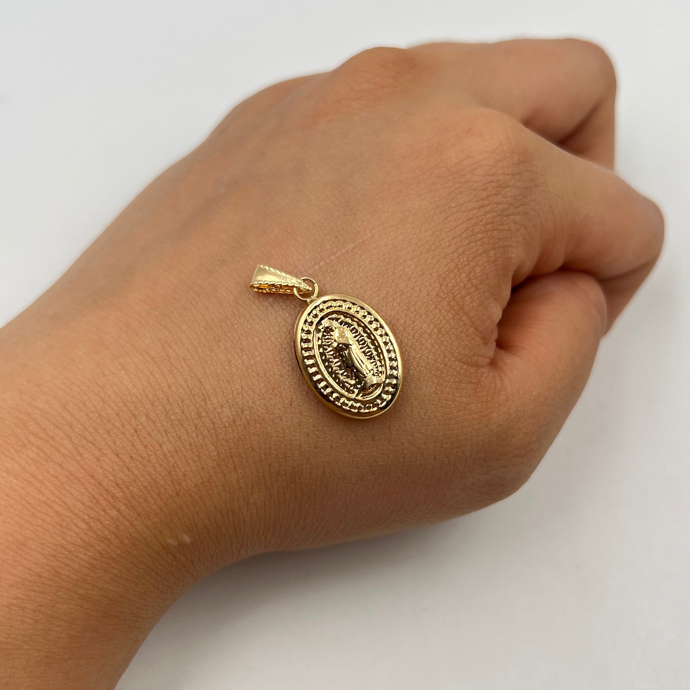 DIJE VIRGEN DE GUADALUPE Y SELLO VIRGEN MILAGROSA  ORO AMARILLO 18K 1,1 GR / 13 MM / 2,2 CM