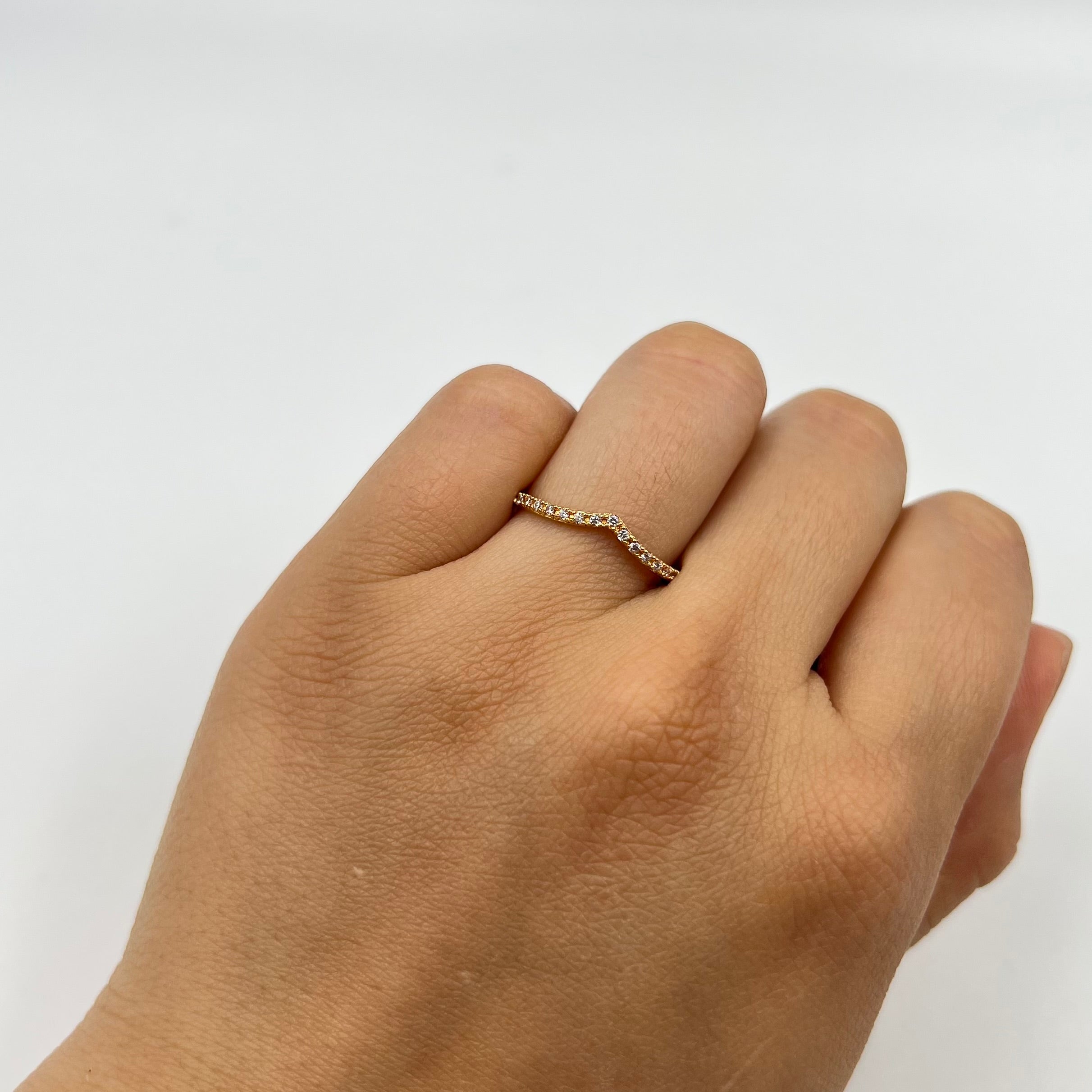 ANILLO CURVO CIRCONES ORO AMARILLO 18K / TALLA 6/5 / 1,35 GR / 3 MM