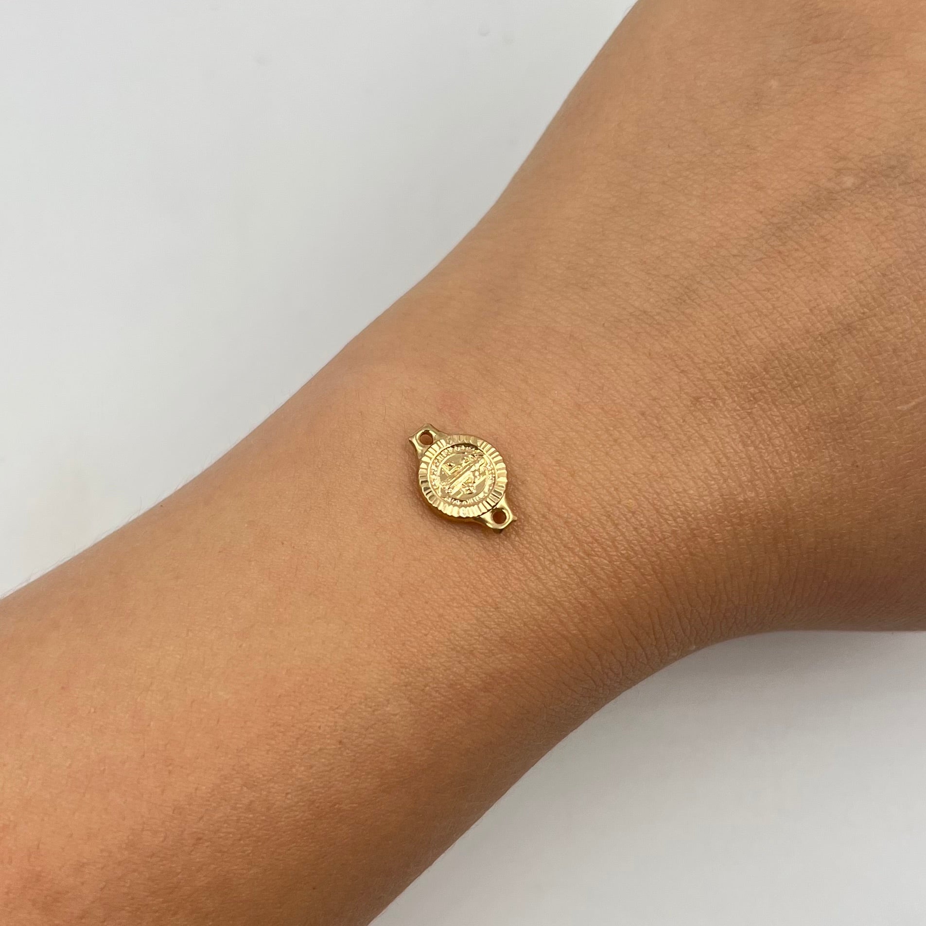 HERRAJE SAN BENITO DIAMANTADO ORO AMARILLO 18K 0,62 GR / 1,4 CM