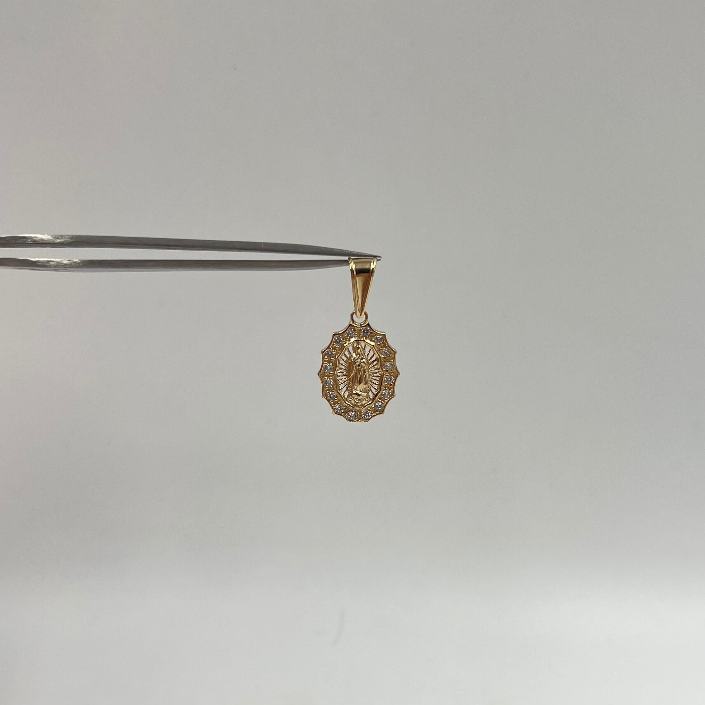DIJE VIRGEN DE GUADALUPE CASTING  ORO AMARILLO 18K 1,94 GR / 14 MM / 2 CM