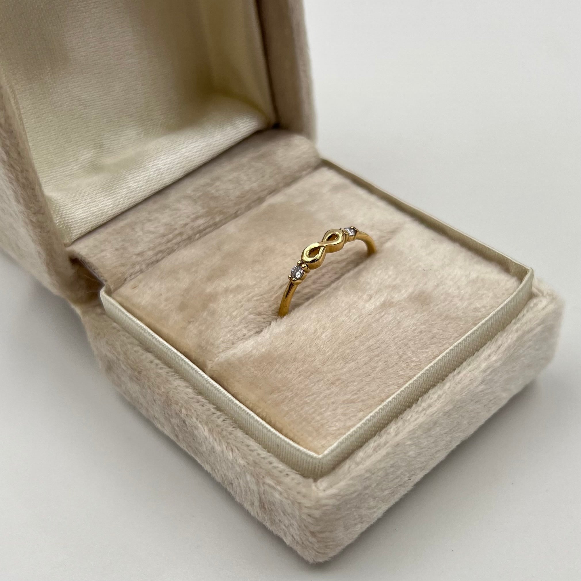 ANILLO INFINITO ORO AMARILLO 18K / TALLA 6/ 3/4 / 1,43 GR / 3 MM