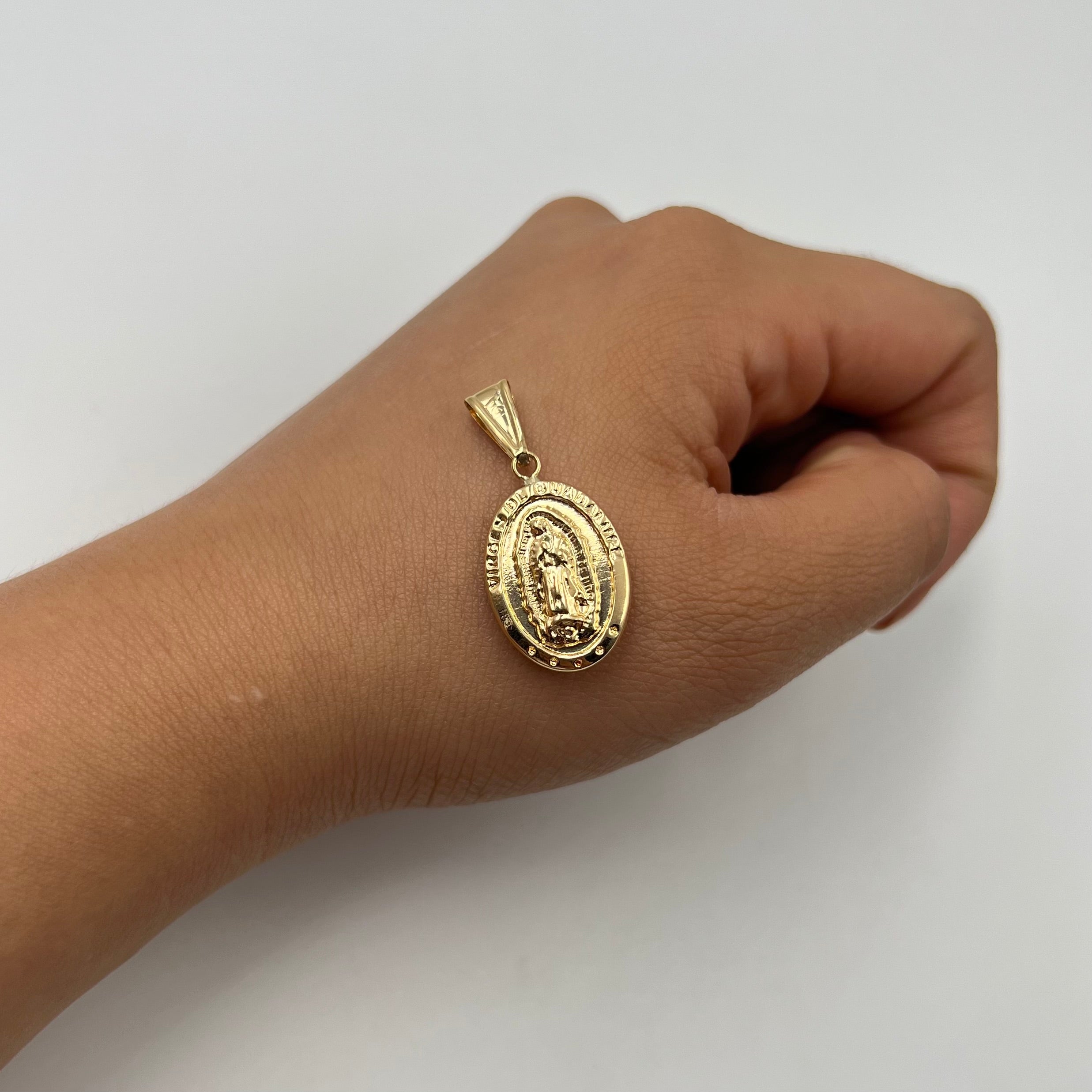 DIJE GUADALUPE ORO AMARILLO 18K 1,66 GR / 15 MM / 2,3 CM