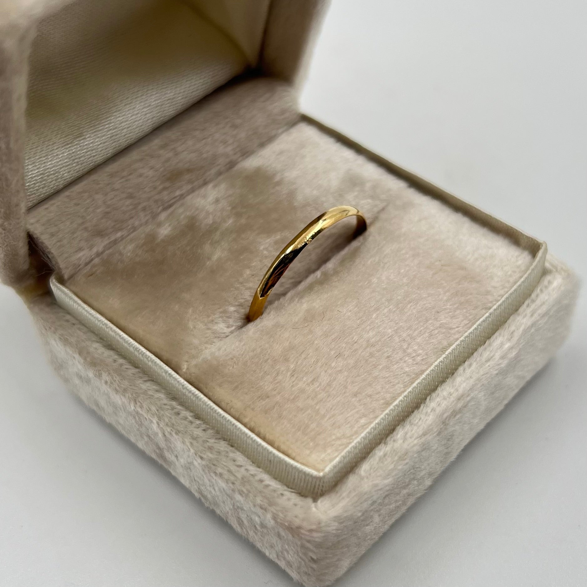 ANILLO ARGOLLA LISA  ORO AMARILLO 18K / TALLA 10/5 / 0,84 GR / 2 MM