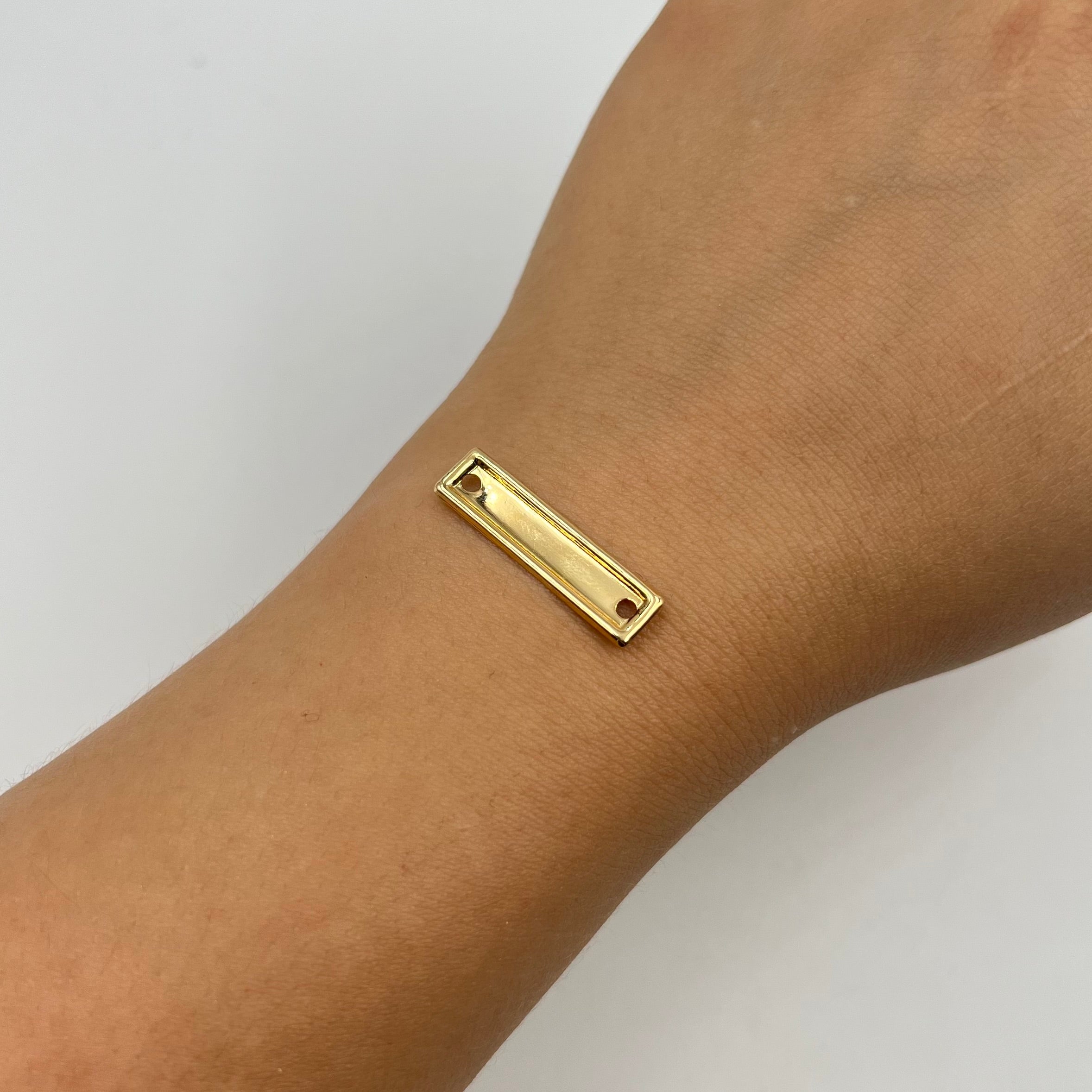 HERRAJE PLACA ORO AMARILLO 18K 0,77 GR / 2,6 CM