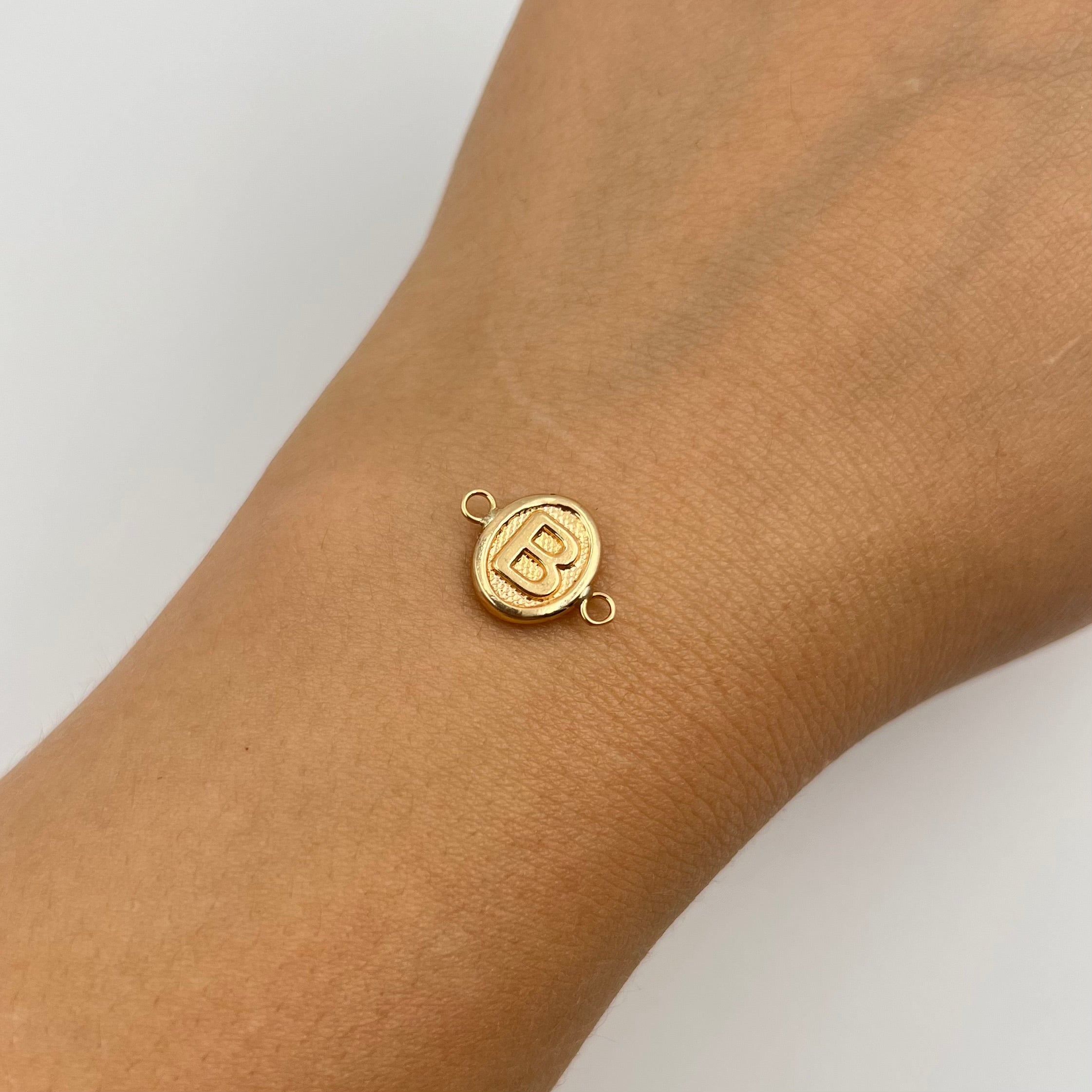 HERRAJE LETRA B ORO AMARILLO 18K 0,45 GR / 1,5 CM
