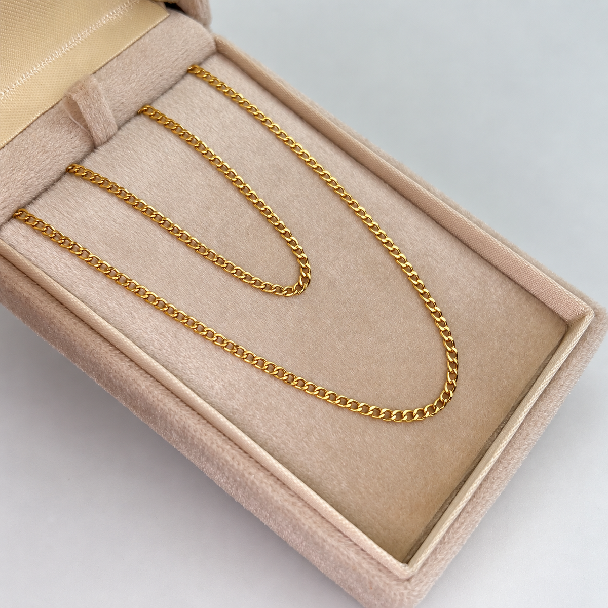 CADENA ITALY MINI CUBANA ORO AMARILLO 18K +3 / 1,48 GR / 1,5 MM / 45 CM