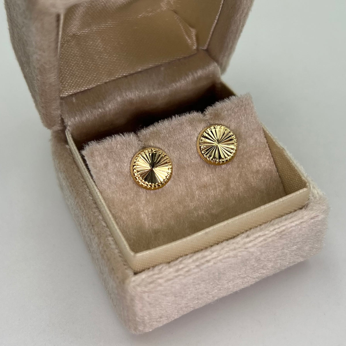 TOPOS CIRCULO DIAMANTADO ORO AMARILLO 18K 0,86 GR / 8 MM