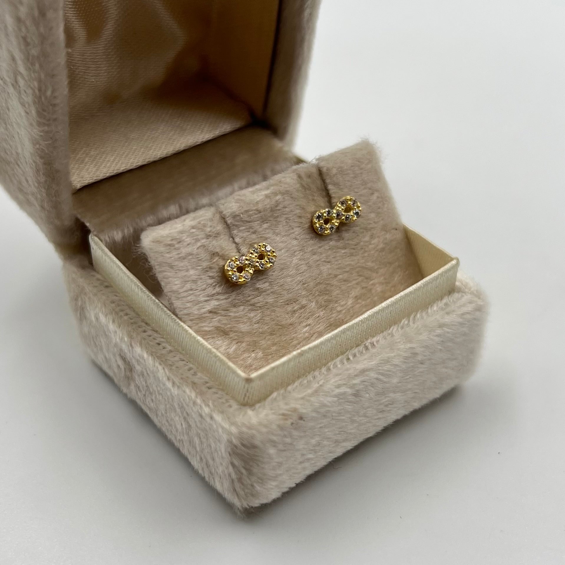 TOPOS INFINITO CIRCONES  ORO AMARILLO 18K 0,82 GR / 7 MM