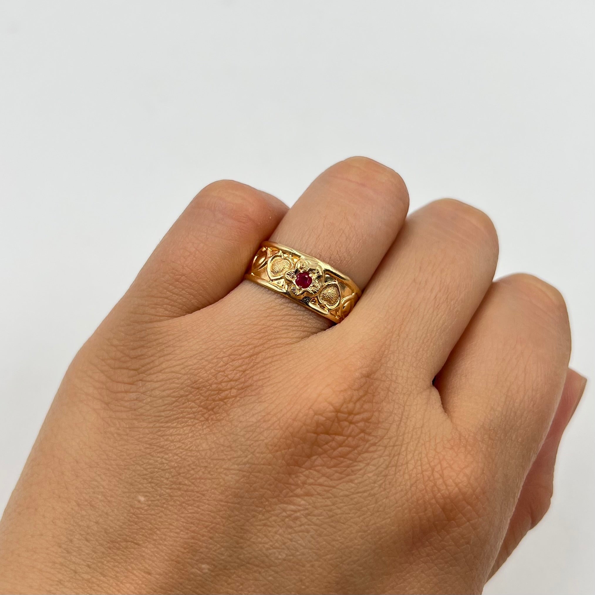 ANILLO FLOR CIRCON FUCSIA  ORO AMARILLO 18K / TALLA 7/5 / 2,12 GR / 7 MM