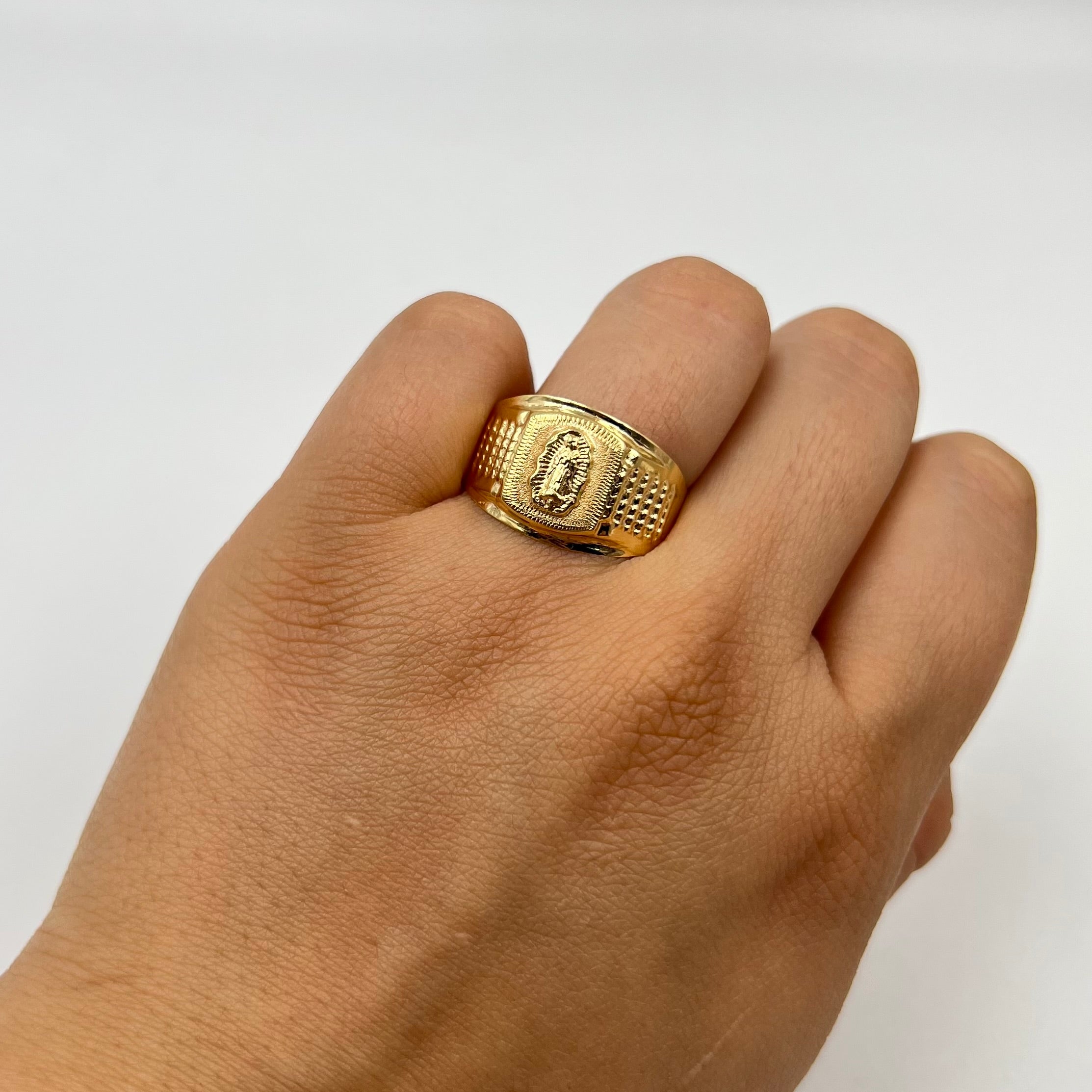 ANILLO VIRGEN DE GUADALUPE ORO AMARILLO 18K / TALLA 11 / 3 GR / 13 MM