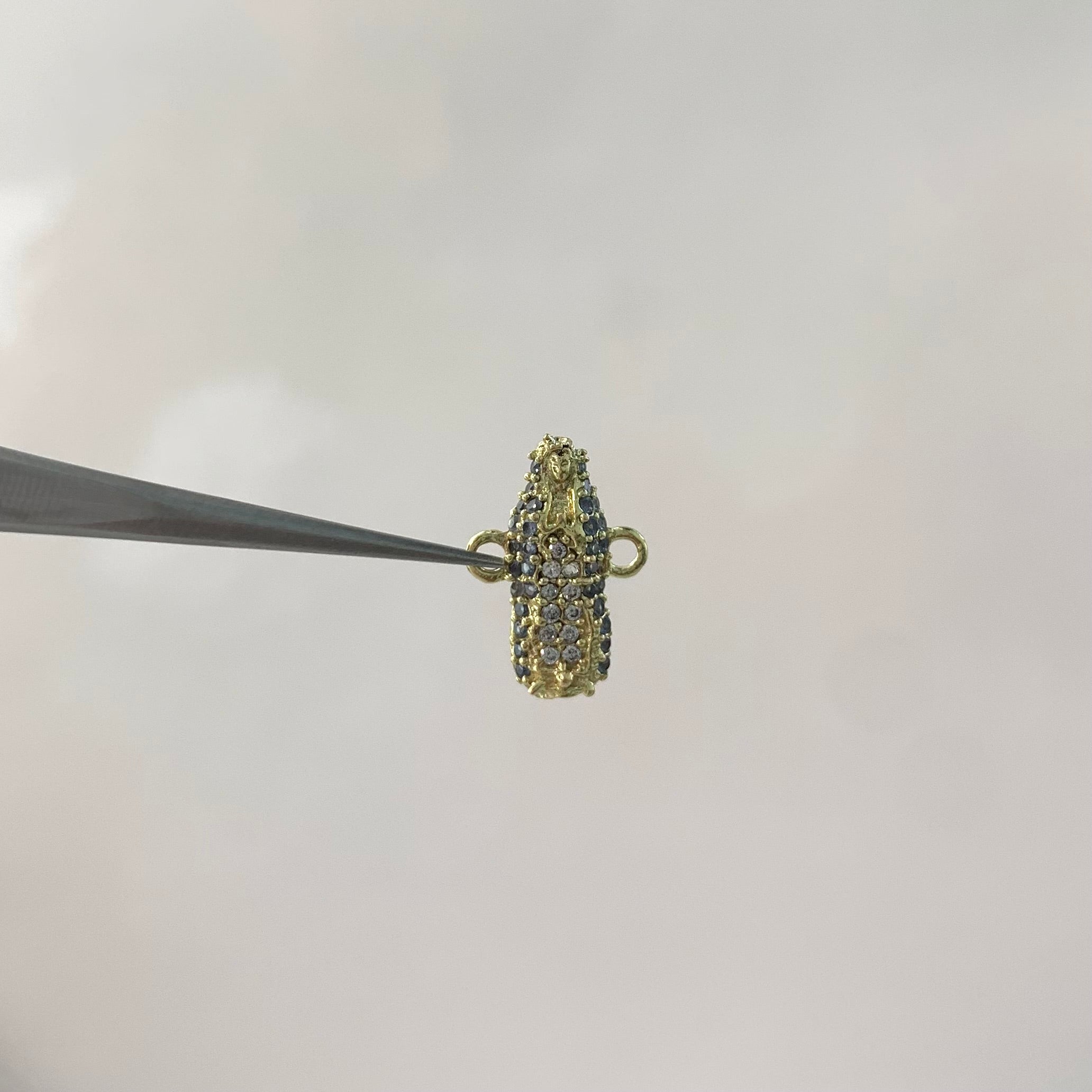 HERRAJE VIRGEN GUADALUPE / CIRCONES AZUL CLARO ORO AMARILLO 18K 1,1 GR / 1,4 CM