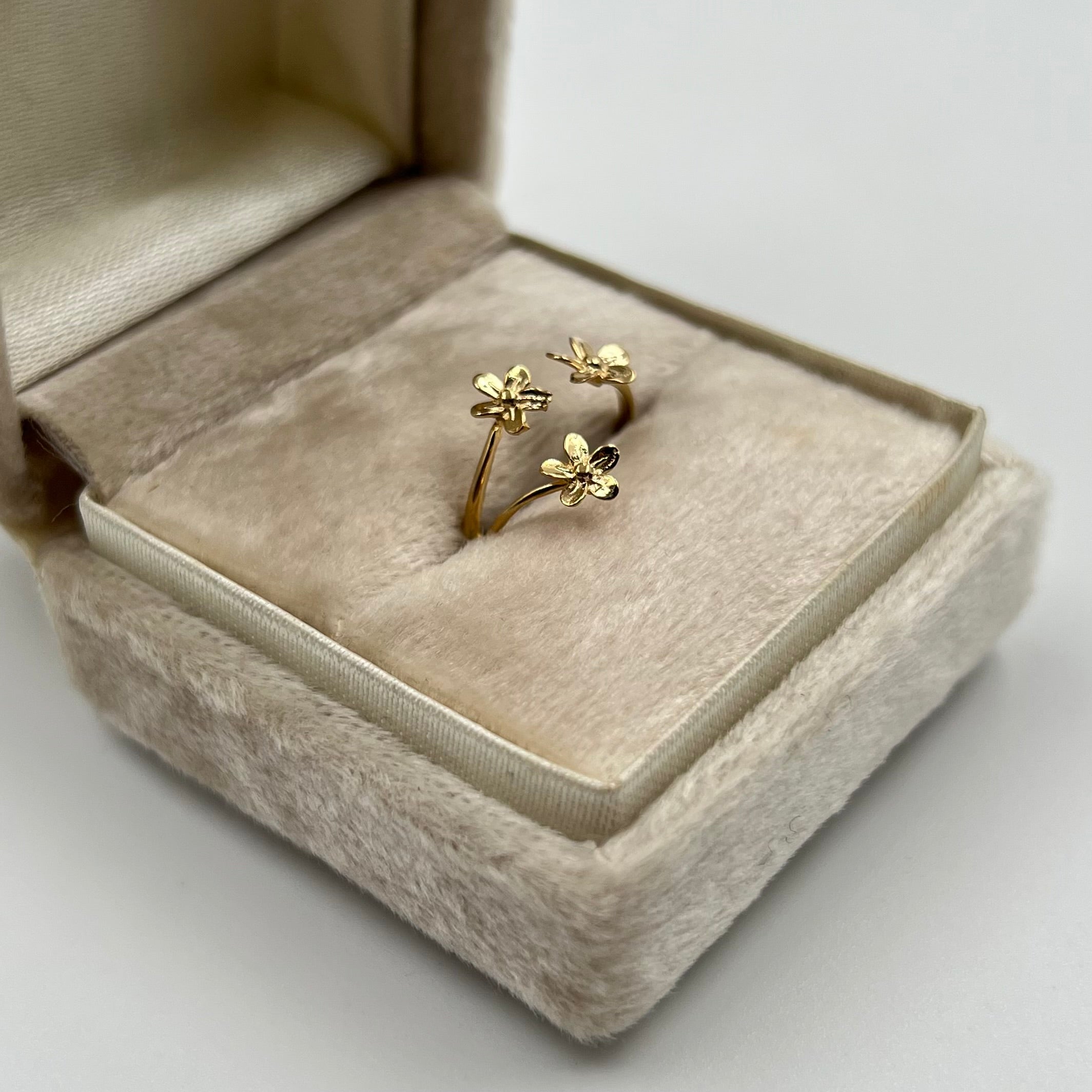 ANILLO FLOR TRIPLE GRADUABLE  ORO AMARILLO 18K / TALLA 0 / 1,15 GR / 6 MM