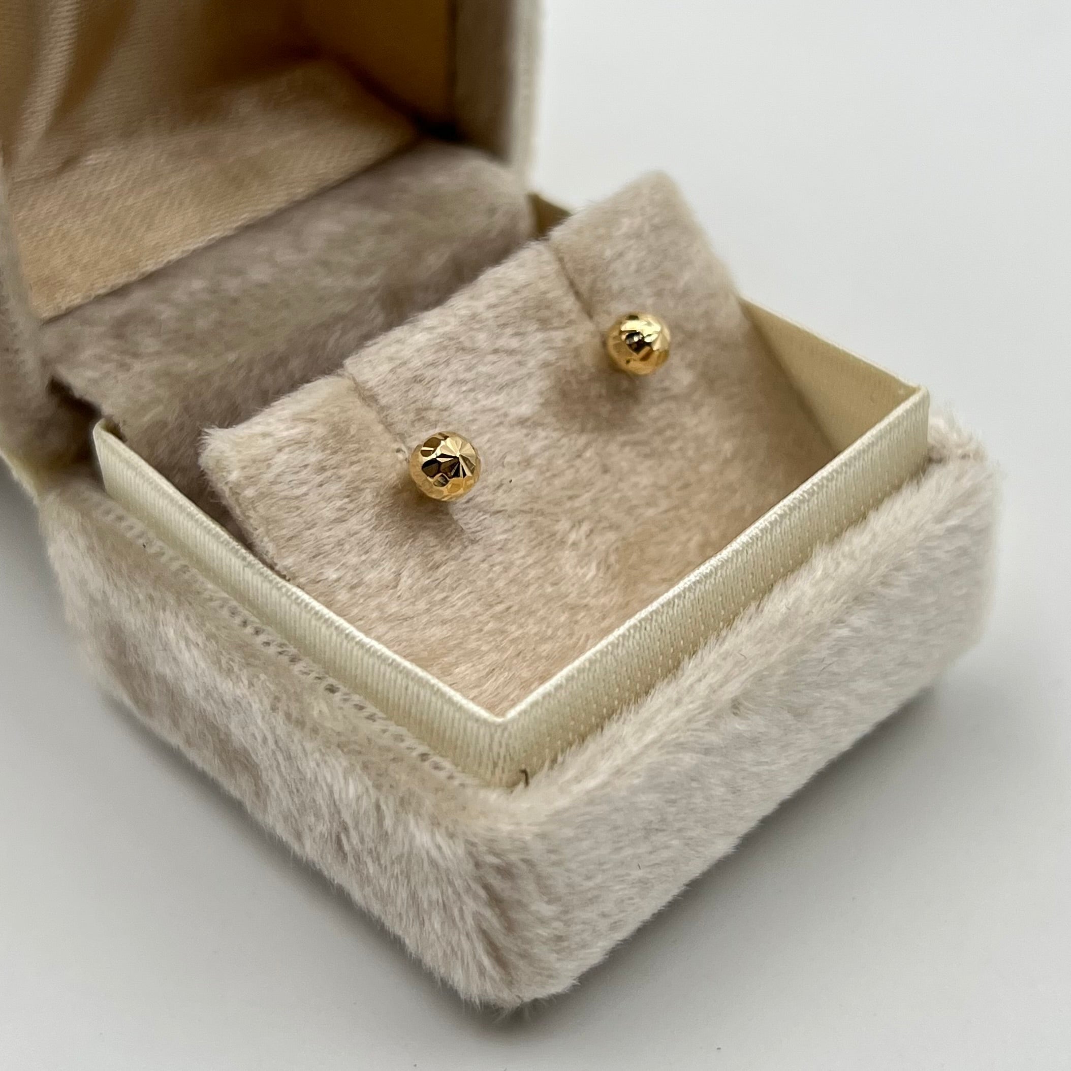 TOPOS BOLA DIAMANTADA  ORO AMARILLO 18K 0,5 GR / 4 MM