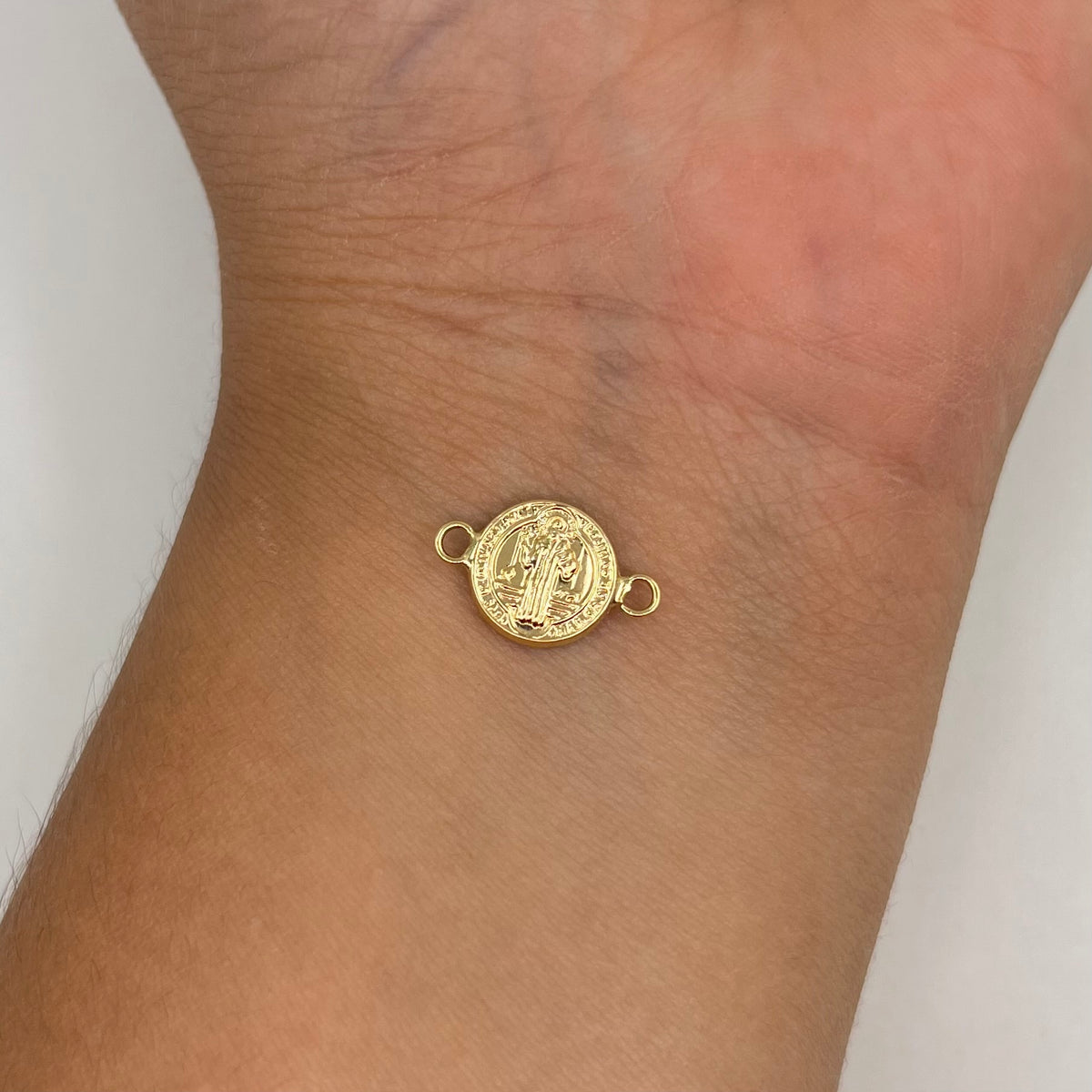 HERRAJE SAN BENITO  ORO AMARILLO 18K 0,63 GR / 1 CM