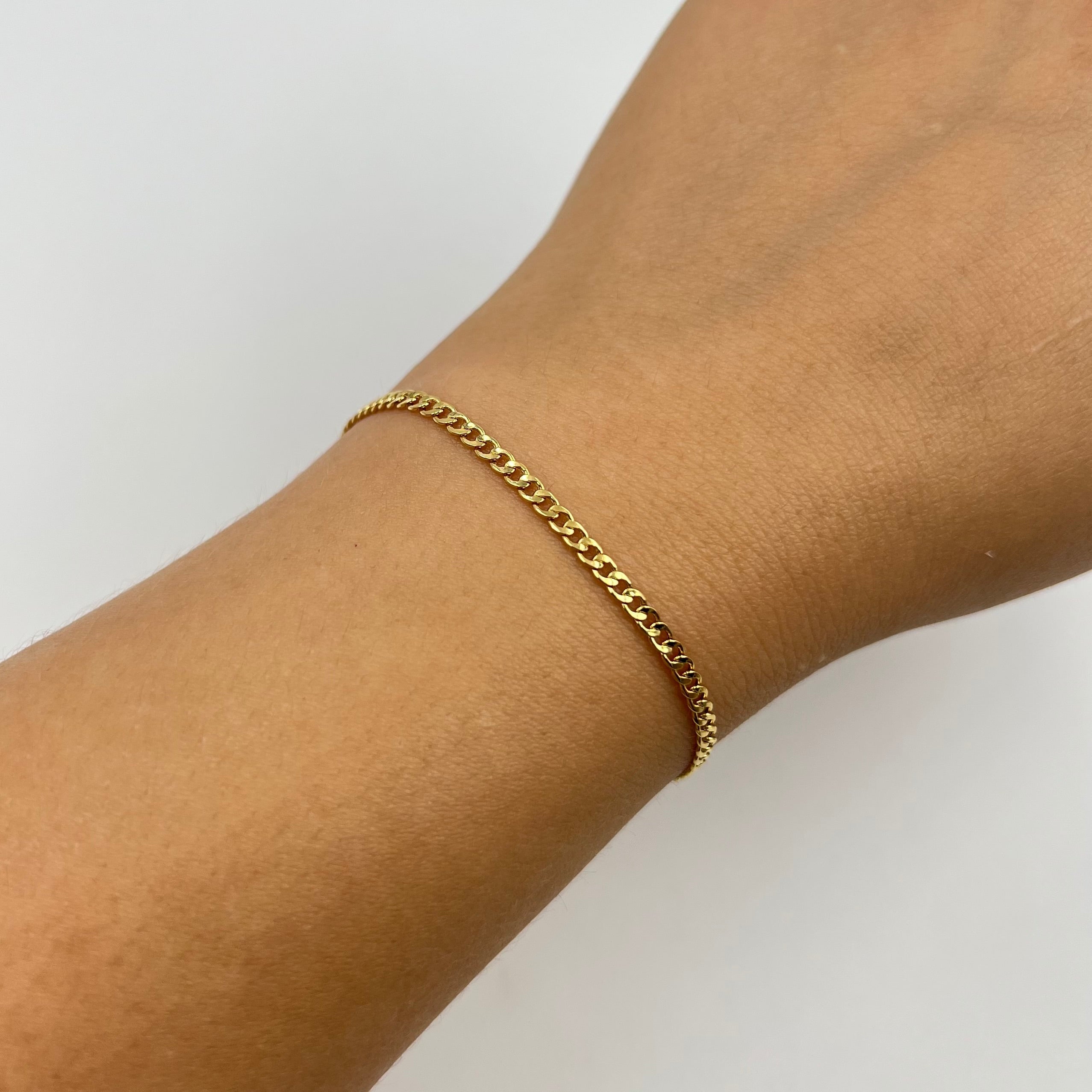 PULSO ITALY CUBANO ORO AMARILLO 18K +3 / 1,06 GR / 2,5 MM / 19 CM