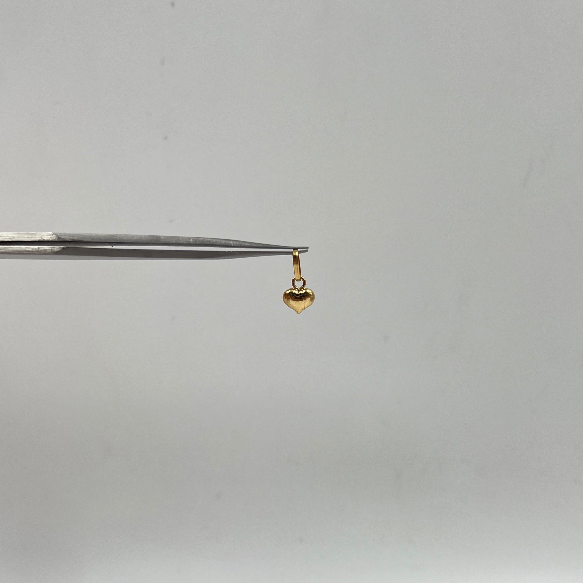 DIJE CORAZON  ORO AMARILLO 18K 0,26 GR / 6 MM / 0,8 CM