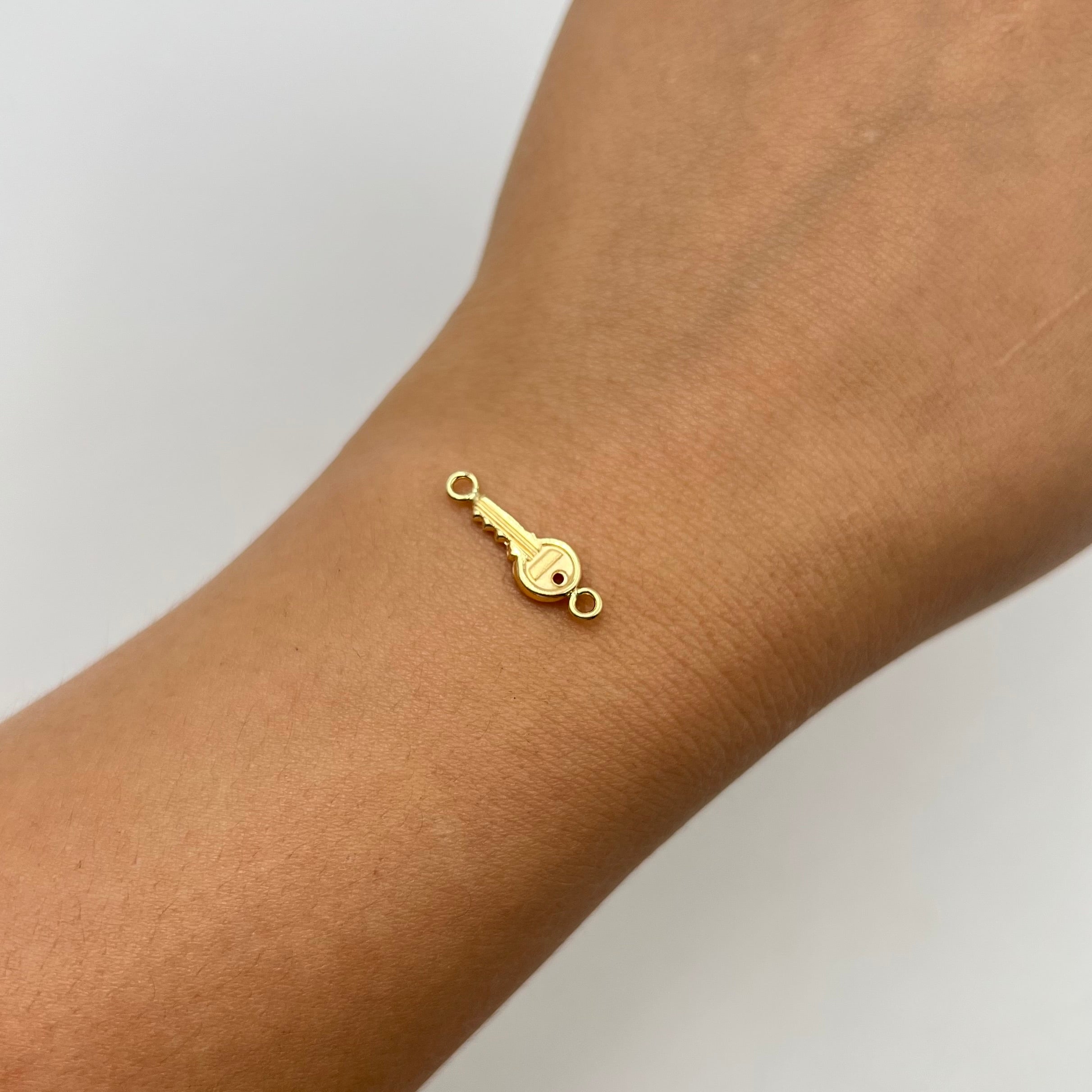 HERRAJE LLAVE ORO AMARILLO 18K 0,41 GR / 0,6 CM