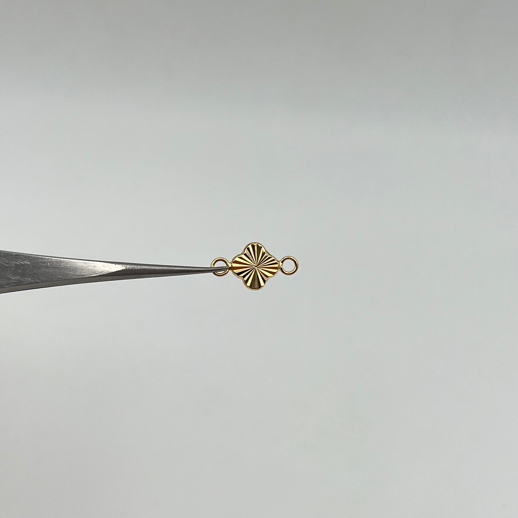 HERRAJE TREBOL  ORO AMARILLO 18K 0,35 GR / 1,4 CM