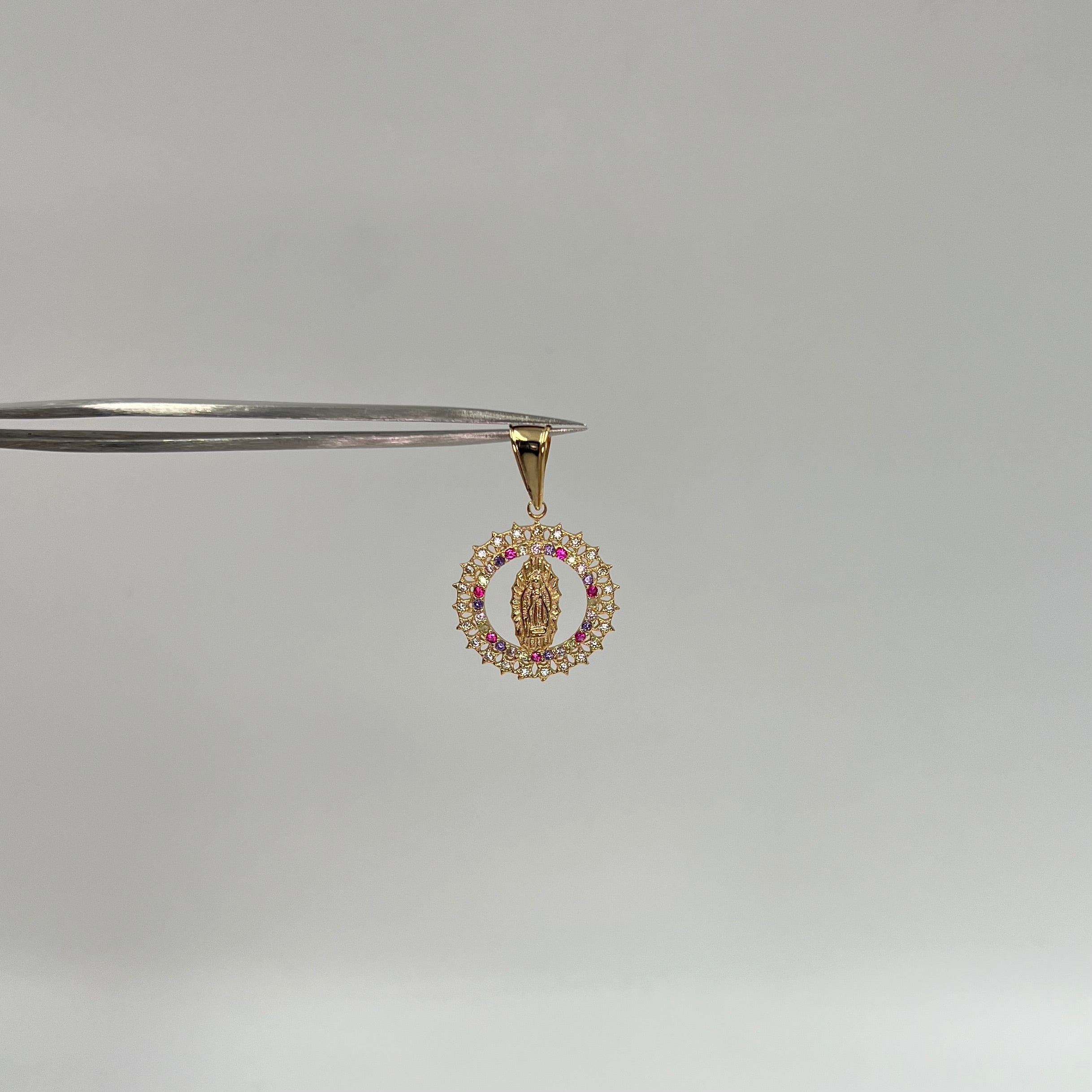 DIJE VIRGEN DE GUADALUPE  CASTING  ORO AMARILLO 18K 2,04 GR / 19 MM / 2,2 CM