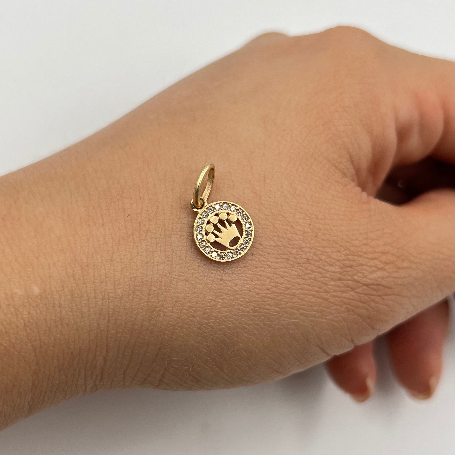 DIJE RX CIRCONES BLANCOS  ORO AMARILLO 18K +2 / 0,9 GR / 9 MM / 1,2 CM