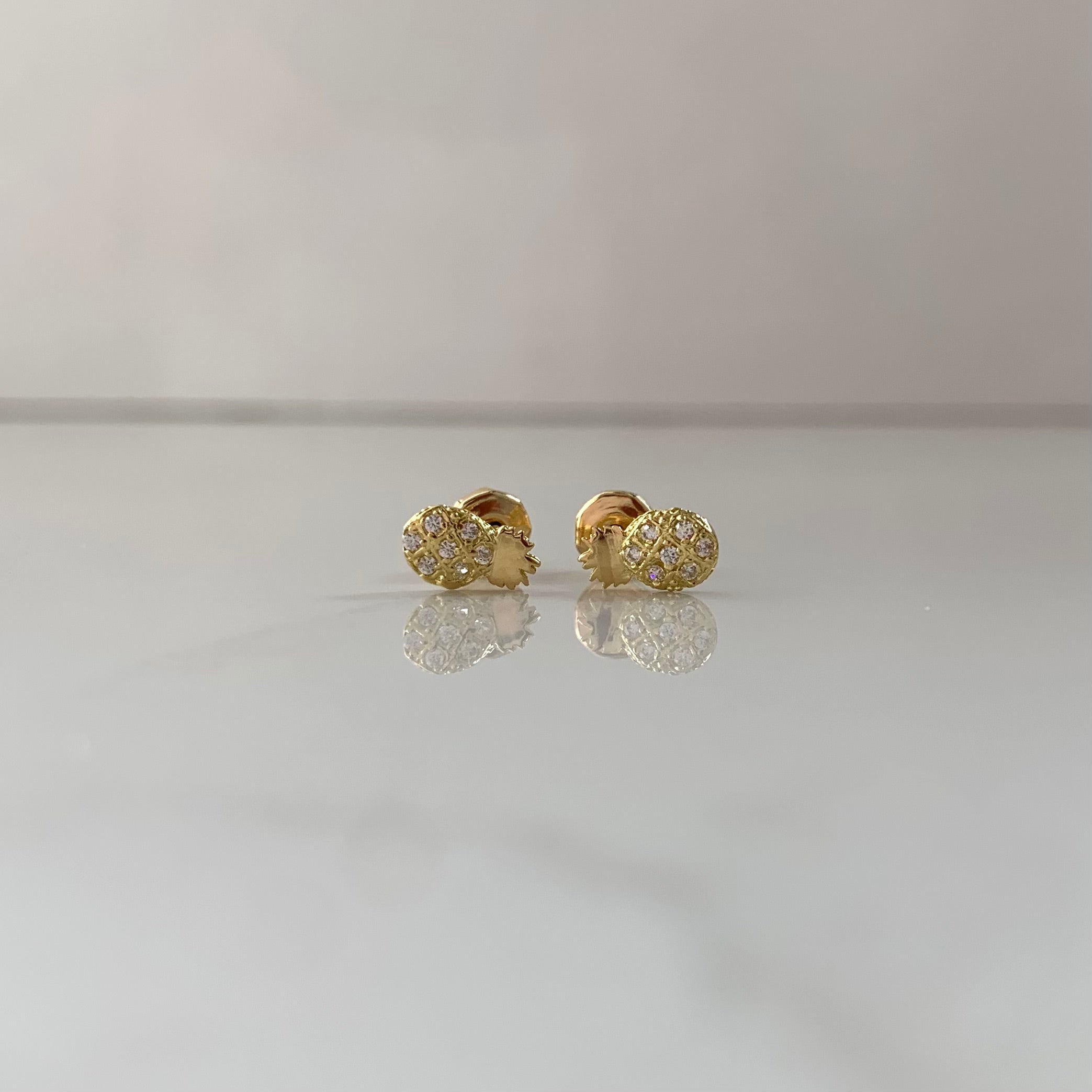 TOPOS PIÑA  ORO AMARILLO 18K 0,75 GR / 7,3 MM