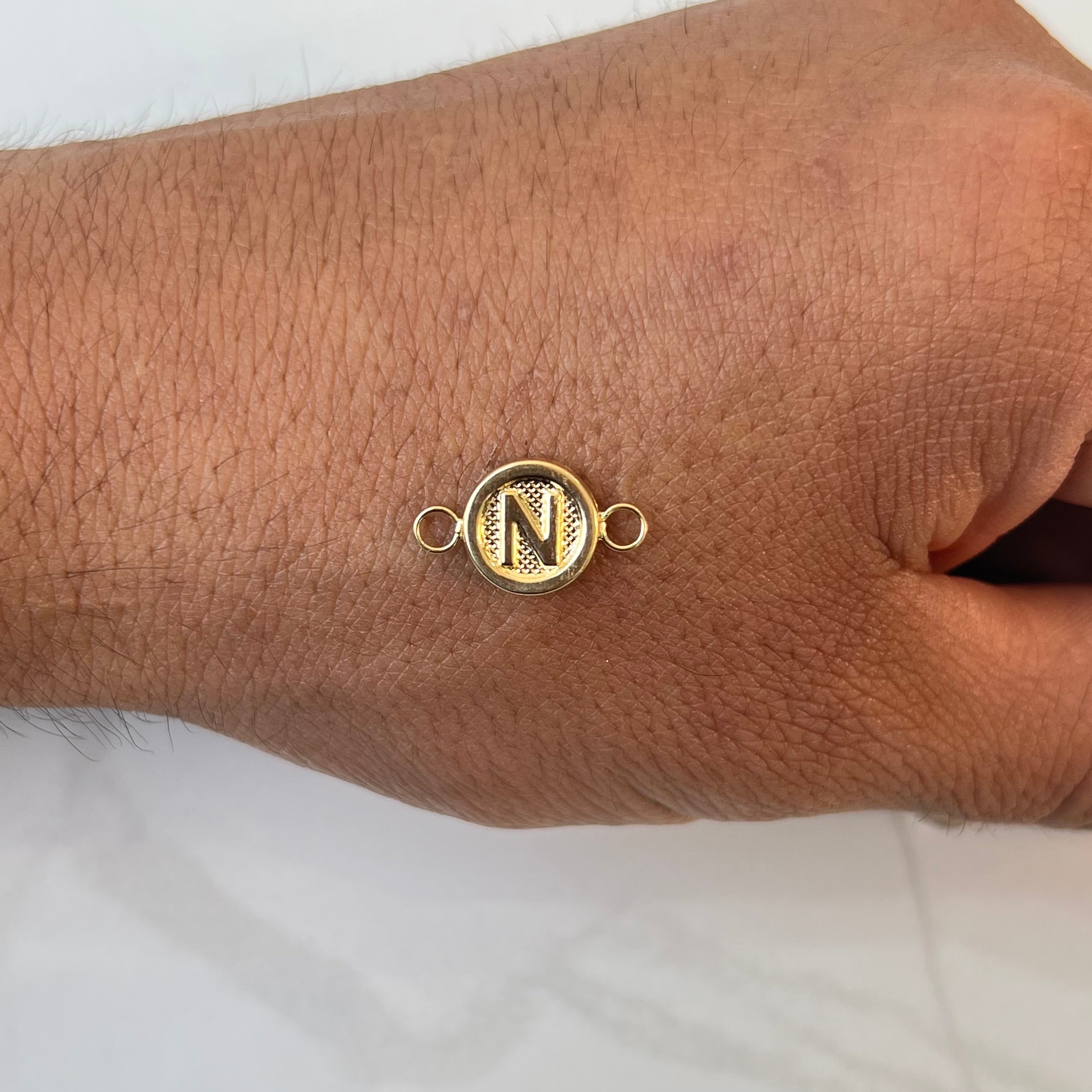 HERRAJE LETRA N ORO AMARILLO 18K 0,53 GR / 1,7 CM
