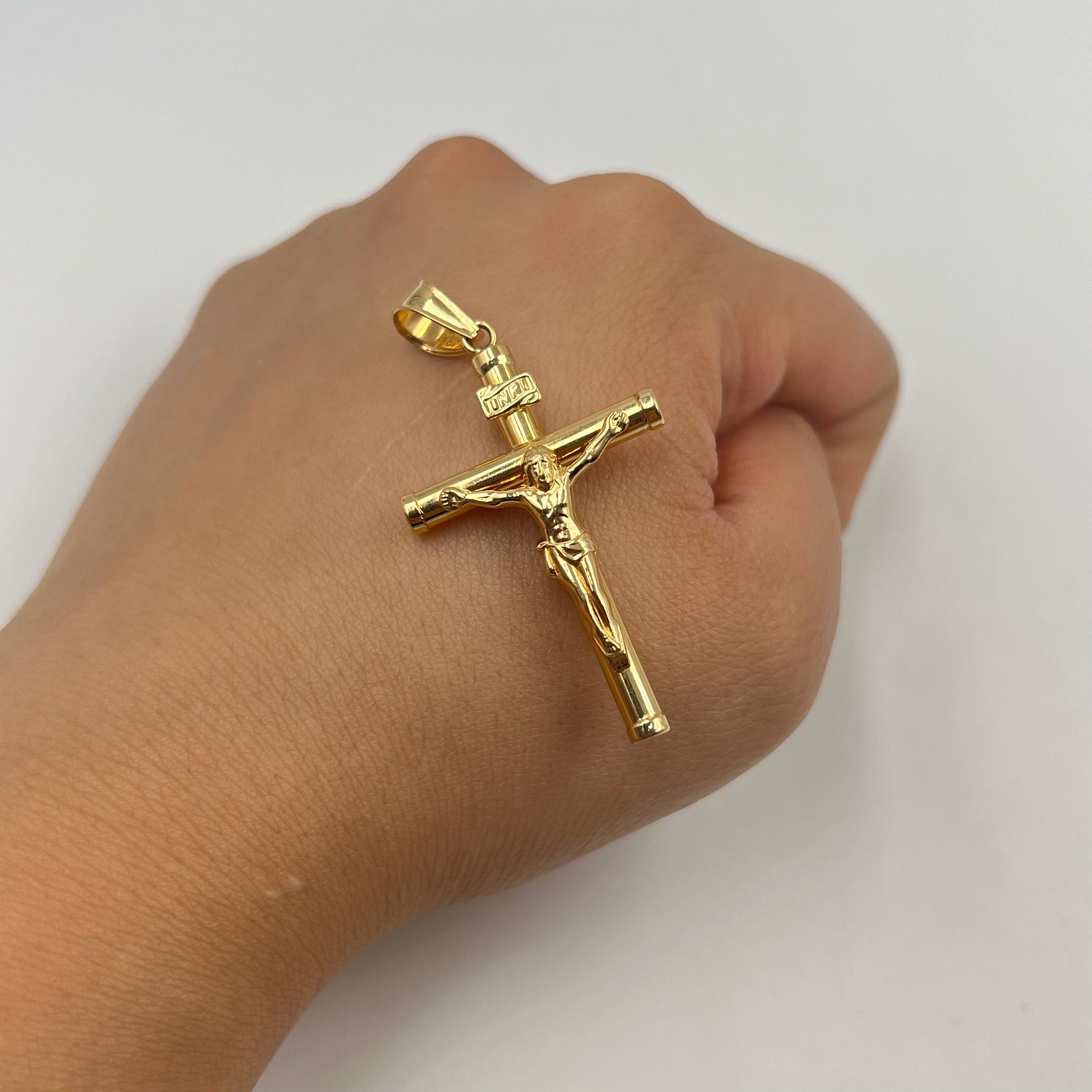 DIJE CRISTO  ORO AMARILLO 18K 2,38GR / 4 MM / 4,1 CM