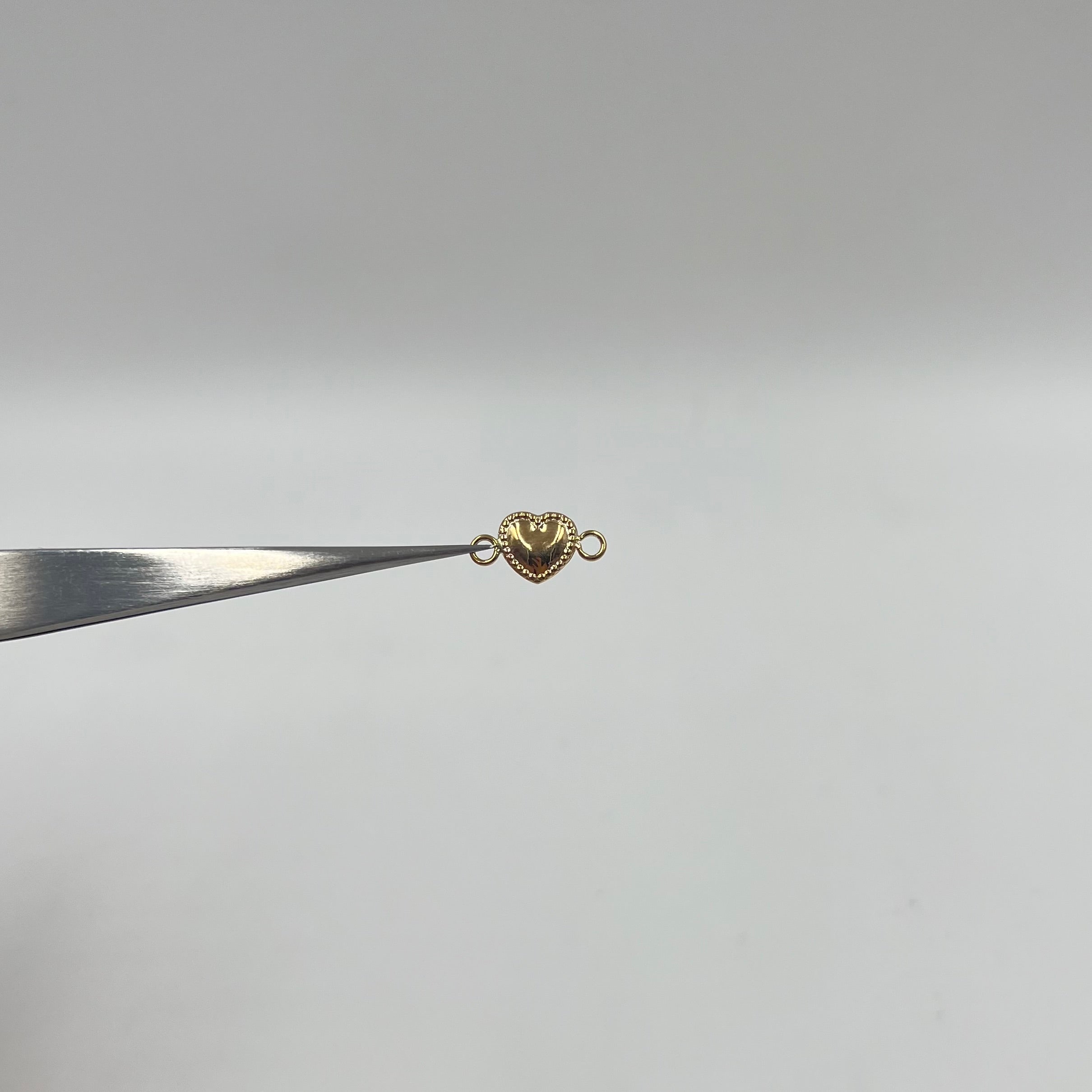 HERRAJE CORAZON BORDEADO  ORO AMARILLO 18K 0,29 GR / 1,4 CM