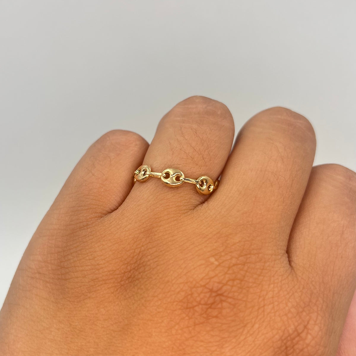 ANILLO GC ORO AMARILLO 18K / TALLA 9 3/4 / 0,68 GR / 4 MM