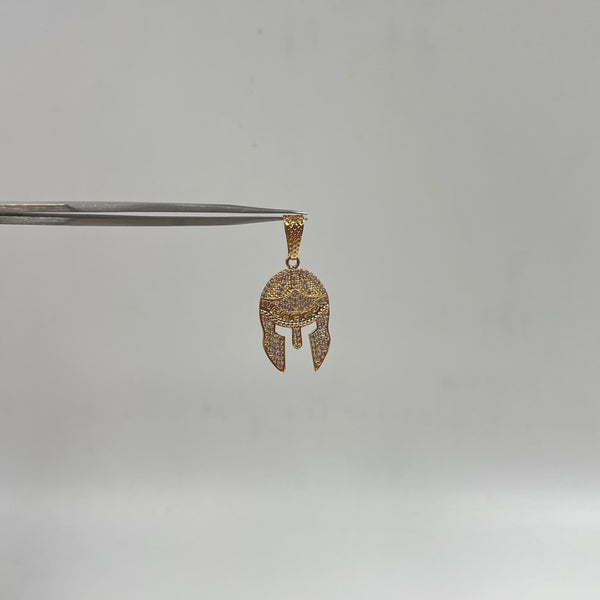 DIJE CASCO ESPARTANO CON CIRCONES  ORO AMARILLO 18K 3,42 GR / 16 MM / 2,7 CM