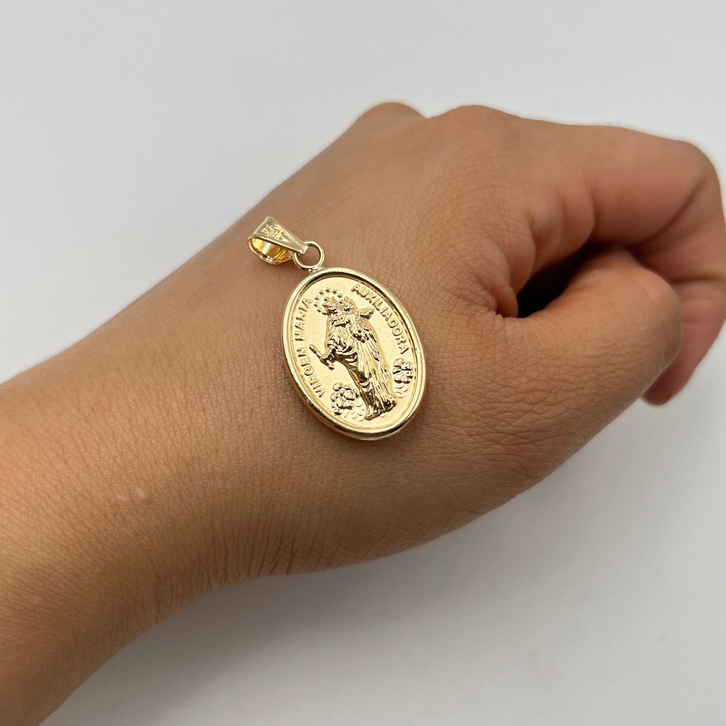 DIJE MARIA AUXILIADORA ORO AMARILLO 18K 2,38 GR / 18 MM / 2,8 CM