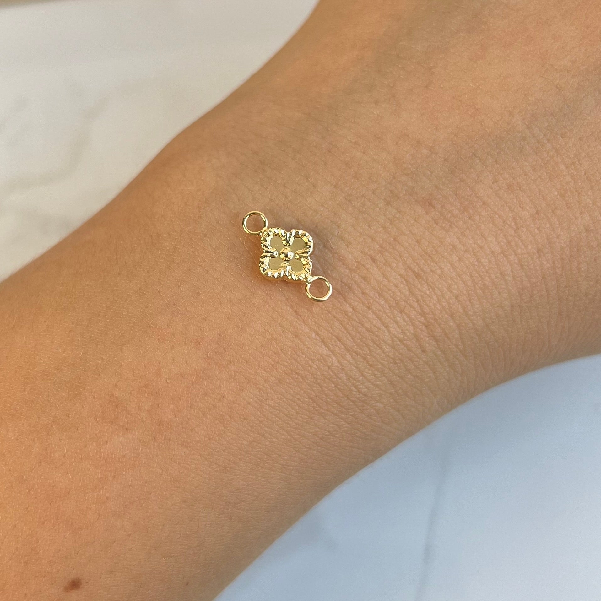 HERRAJE TRÉBOL  ORO AMARILLO 18K 0,35 GR / 1,5 CM