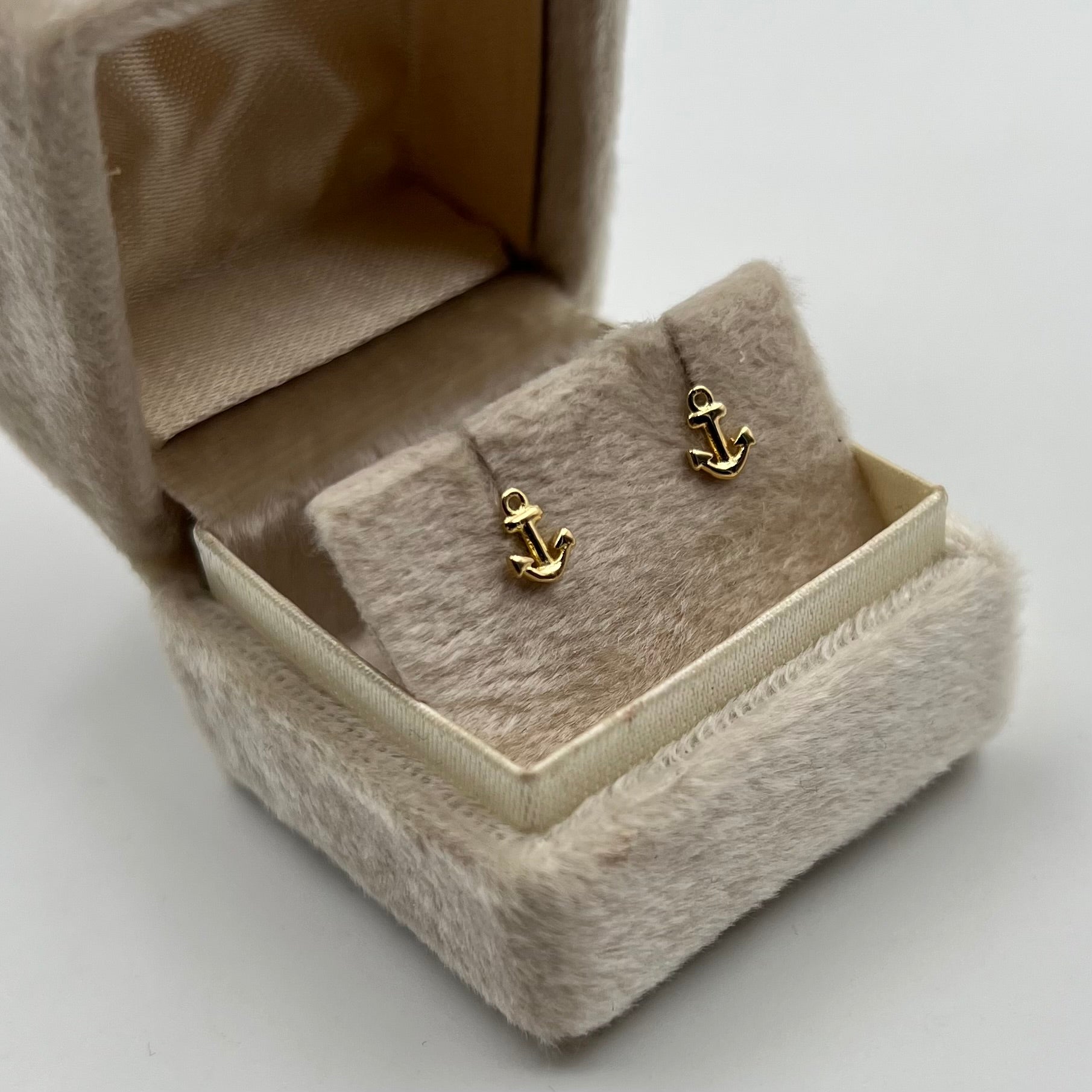 TOPOS ANCLA  ORO AMARILLO 18K 0,61 GR / 6 MM