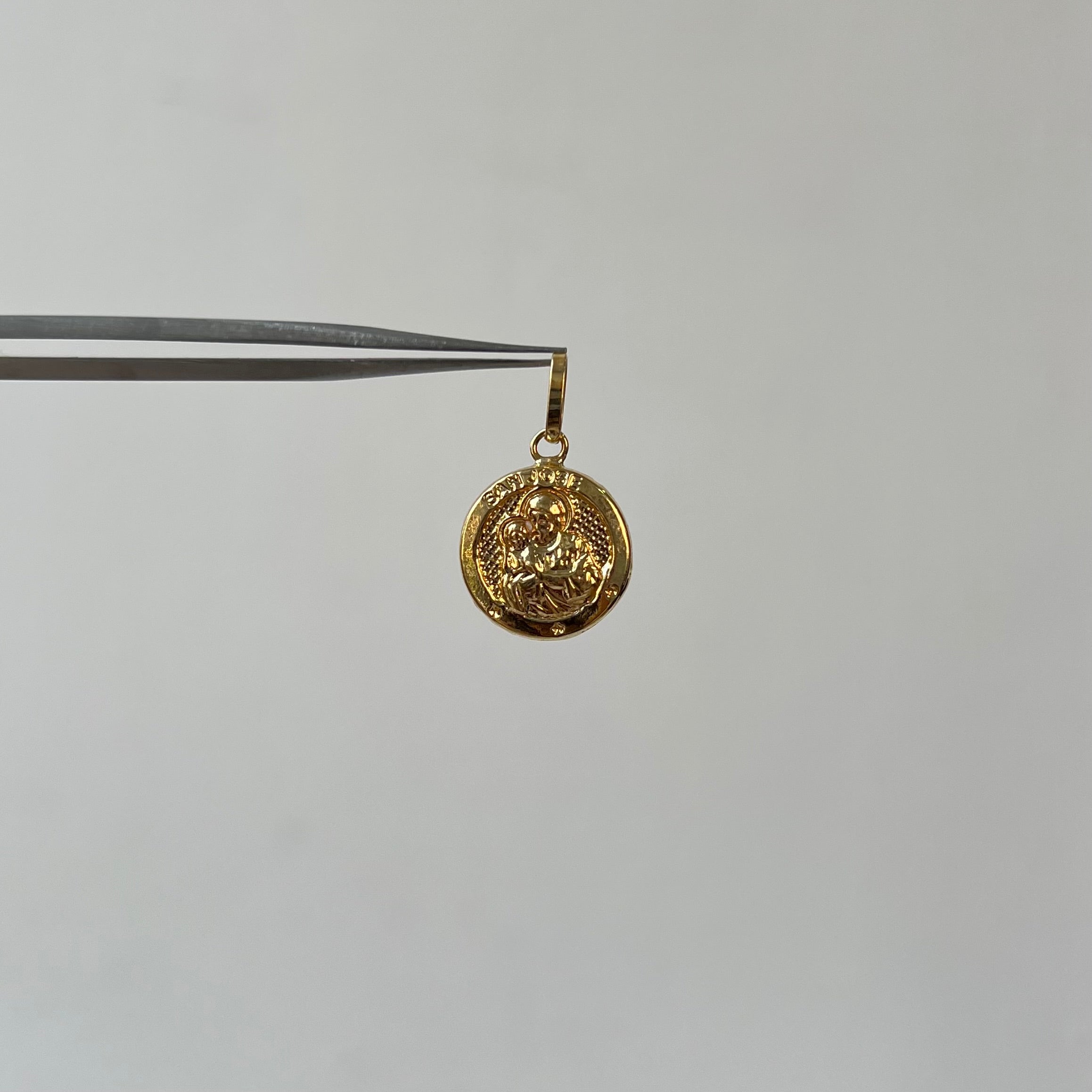 DIJE SAN JOSE ORO AMARILLO 18K 0,94 GR / 13 MM / 1,5 CM