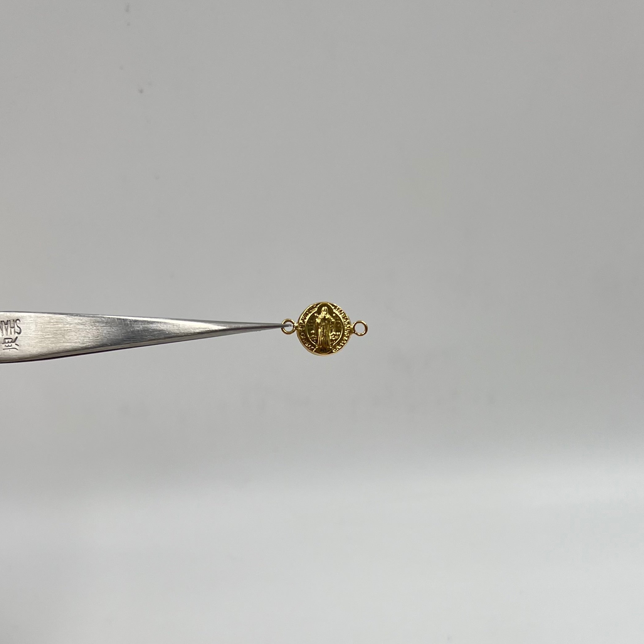 HERRAJE SAN BENITO DIAMANTADO ORO AMARILLO 18K 0,58 GR / 1,6 CM
