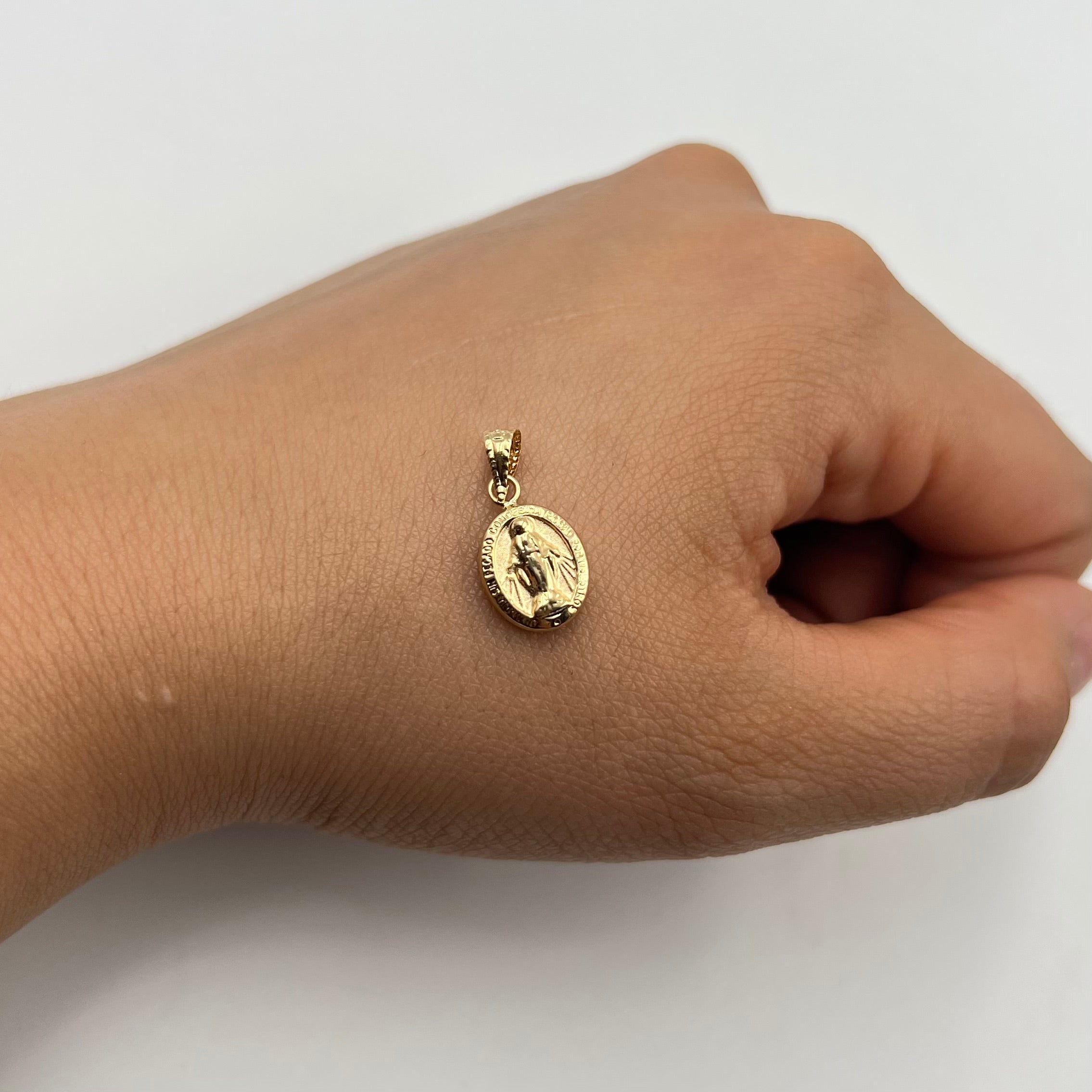 DIJE VIRGEN DE LA MILAGROSA  ORO AMARILLO 18K 0,6 GR / 0,9 MM / 1,4 CM