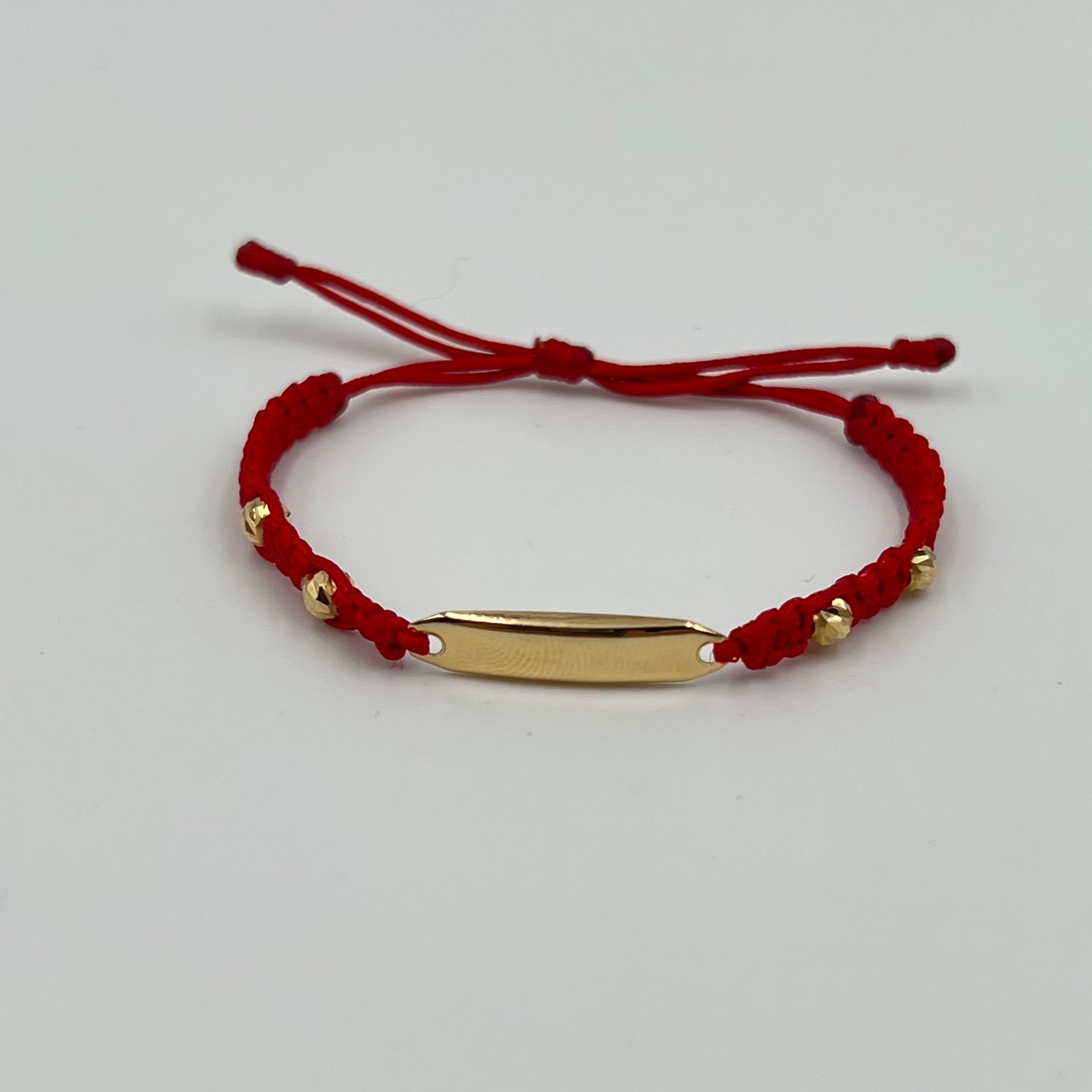 PULSERA TEJIDA ROJA / PLACA / BOLA DIAMANTADA 4 MM