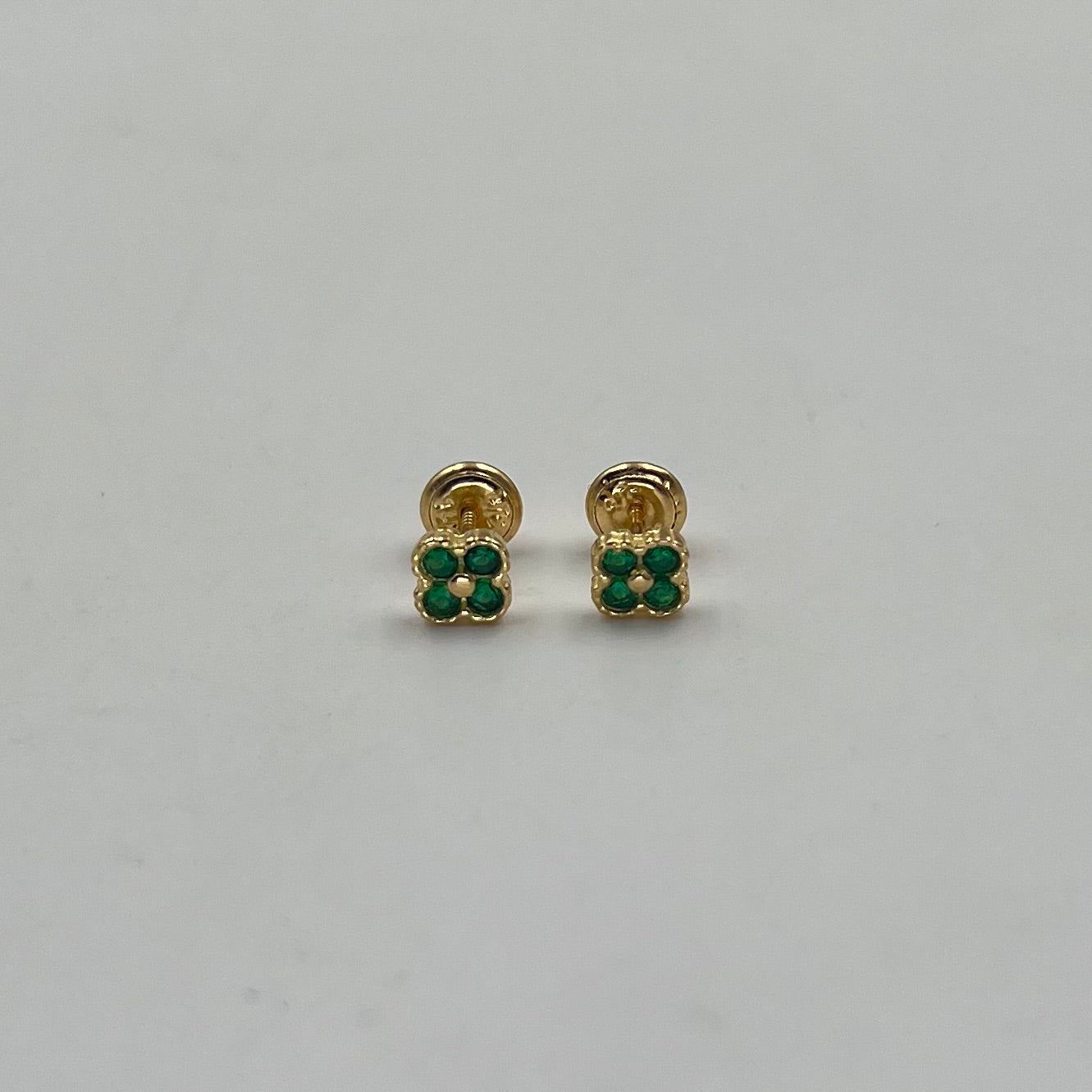 TOPOS TREBOL CASTING VERDE  ORO AMARILLO 18K 1,1 GR / 5 MM